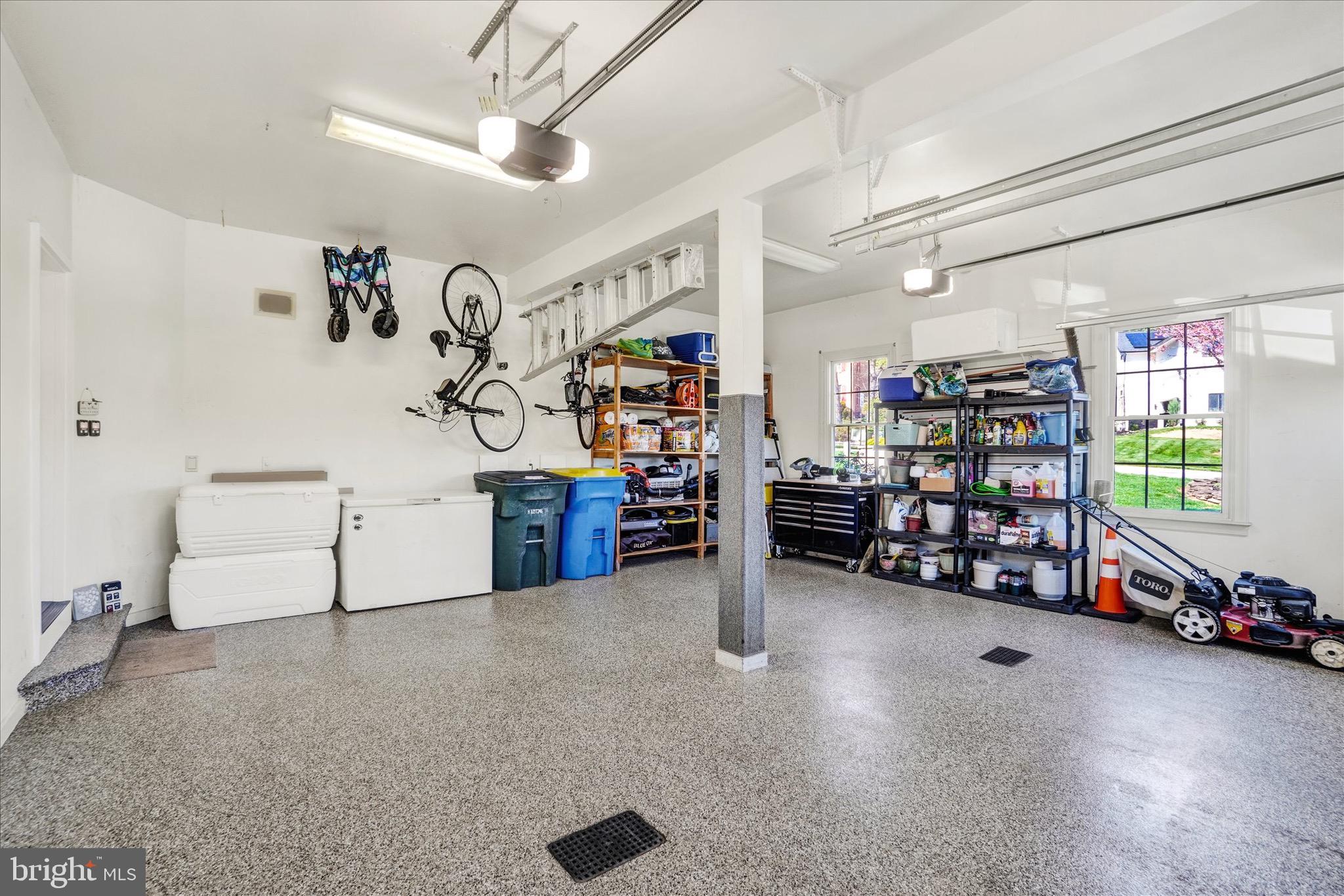 SENTRY WOODS - Residential