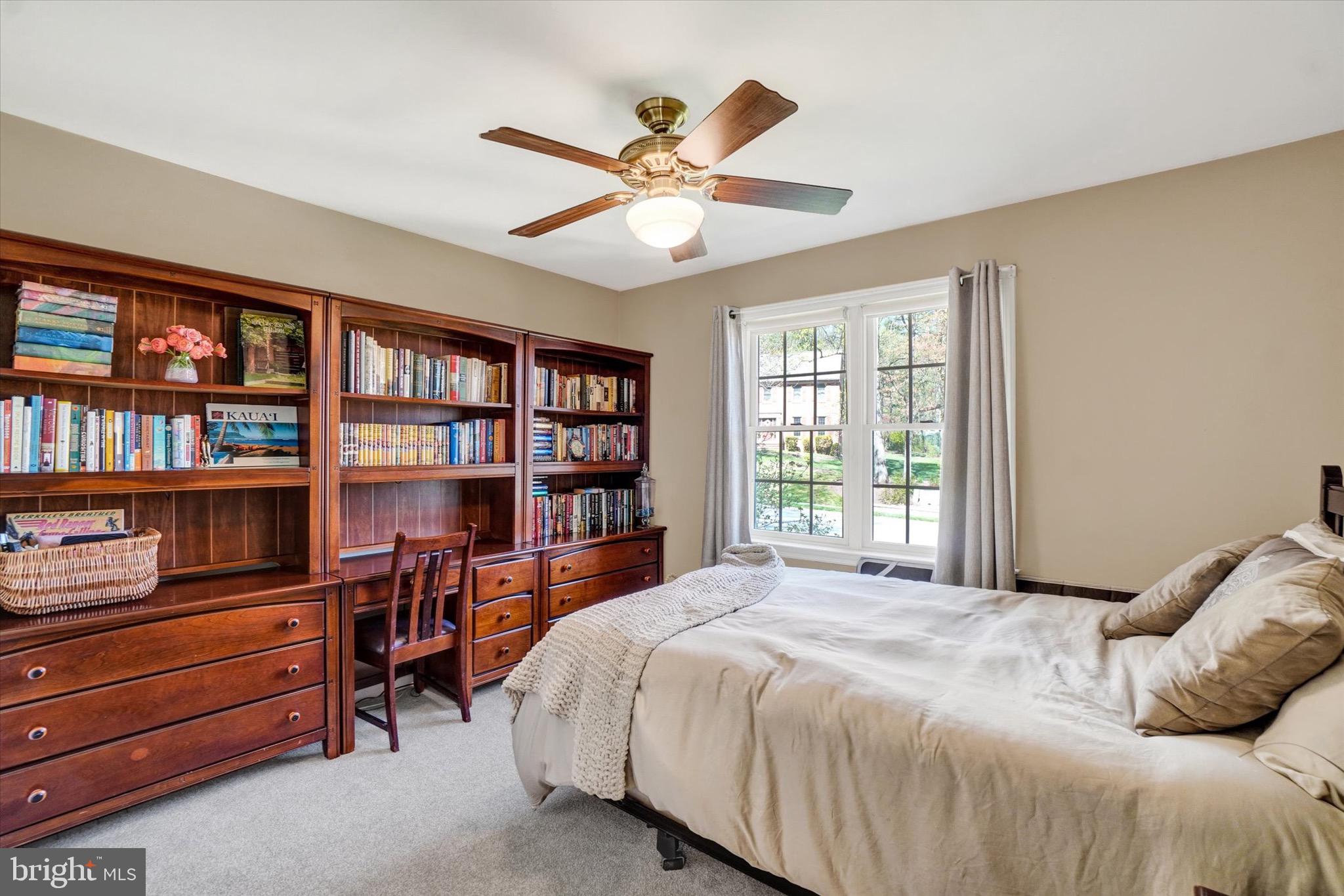 SENTRY WOODS - Residential