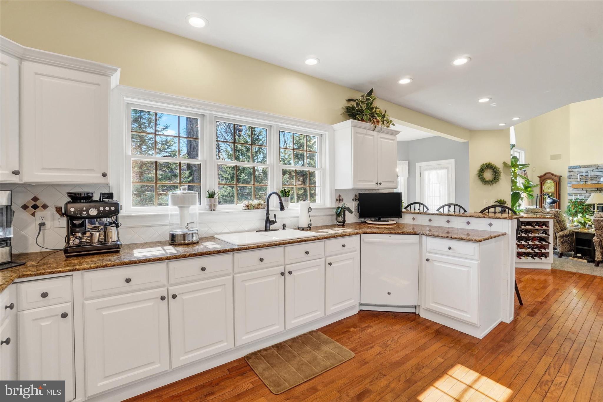 SENTRY WOODS - Residential