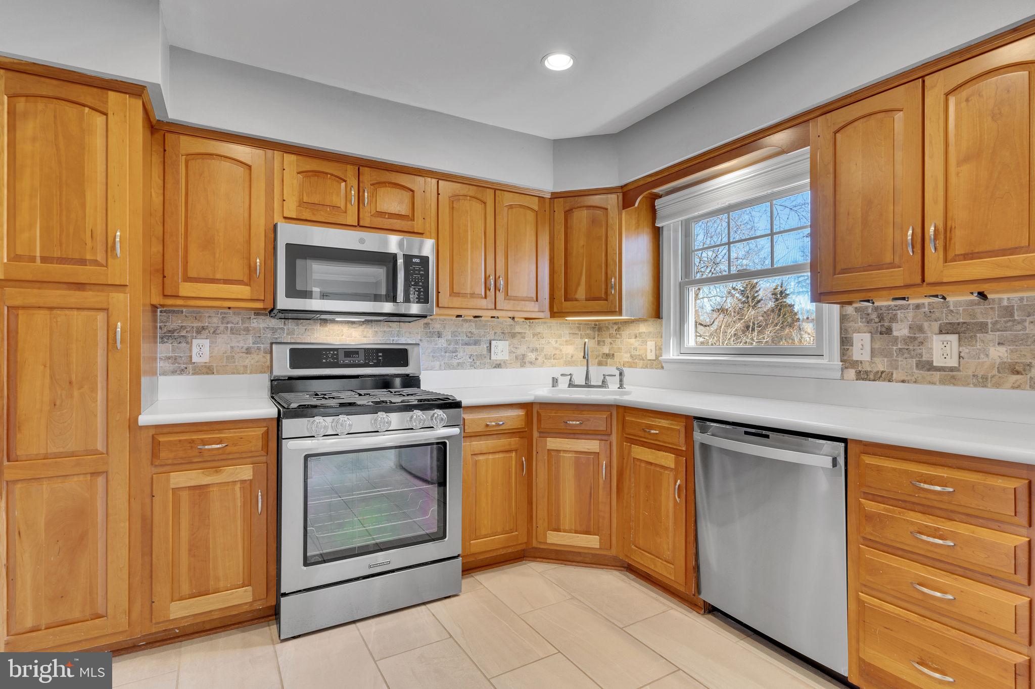 PLYMOUTH HAVEN - Residential Lease