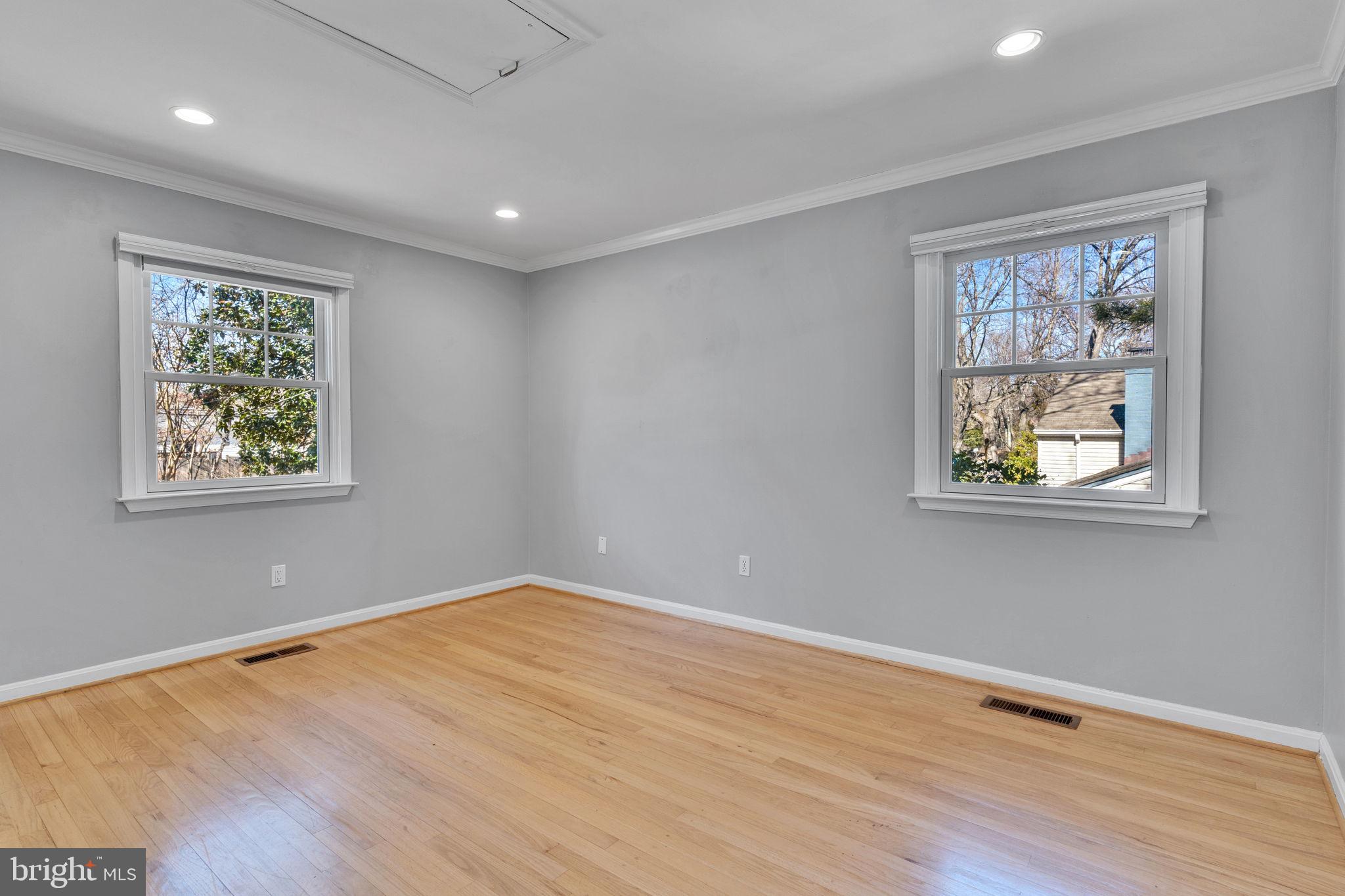 PLYMOUTH HAVEN - Residential Lease