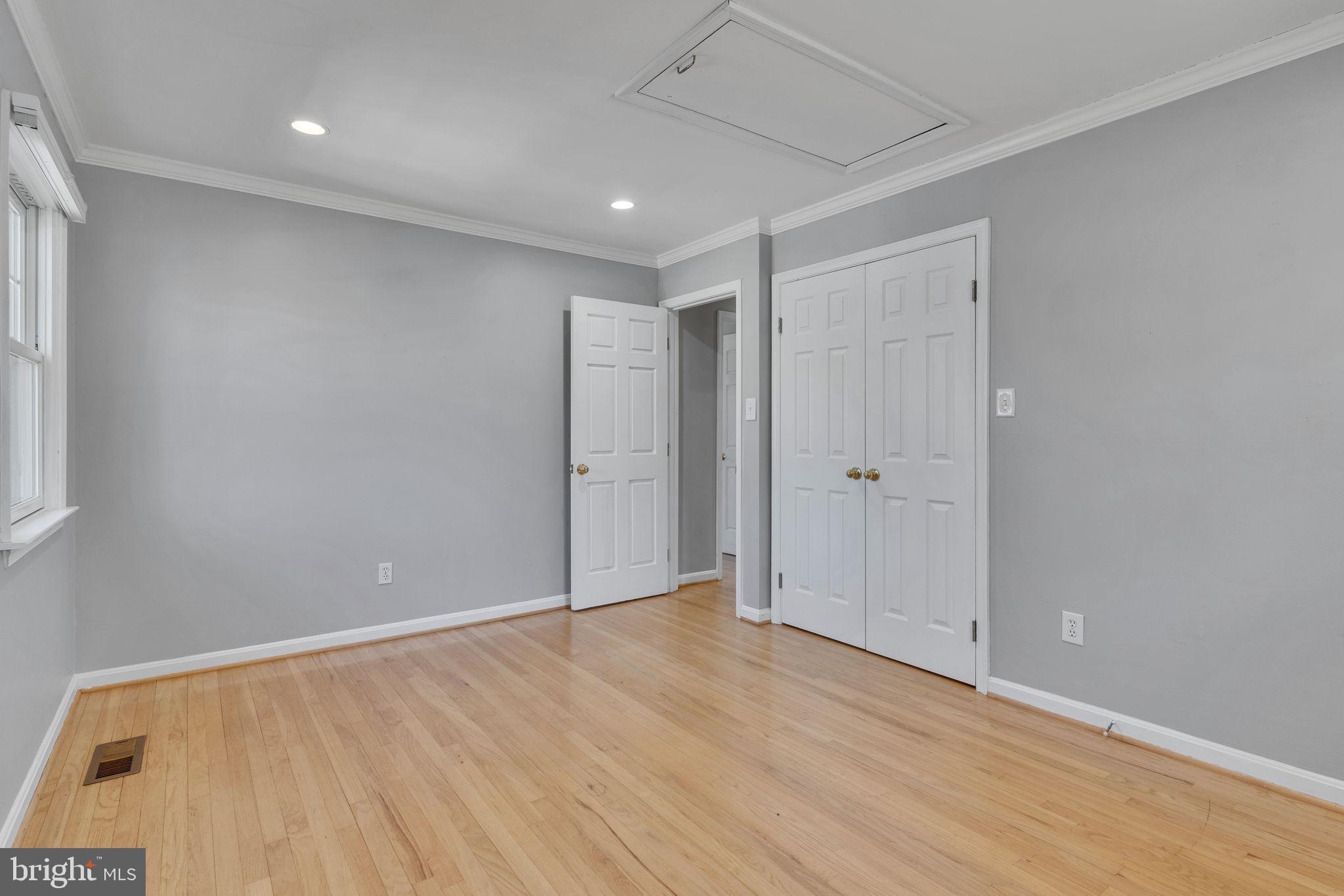 PLYMOUTH HAVEN - Residential Lease