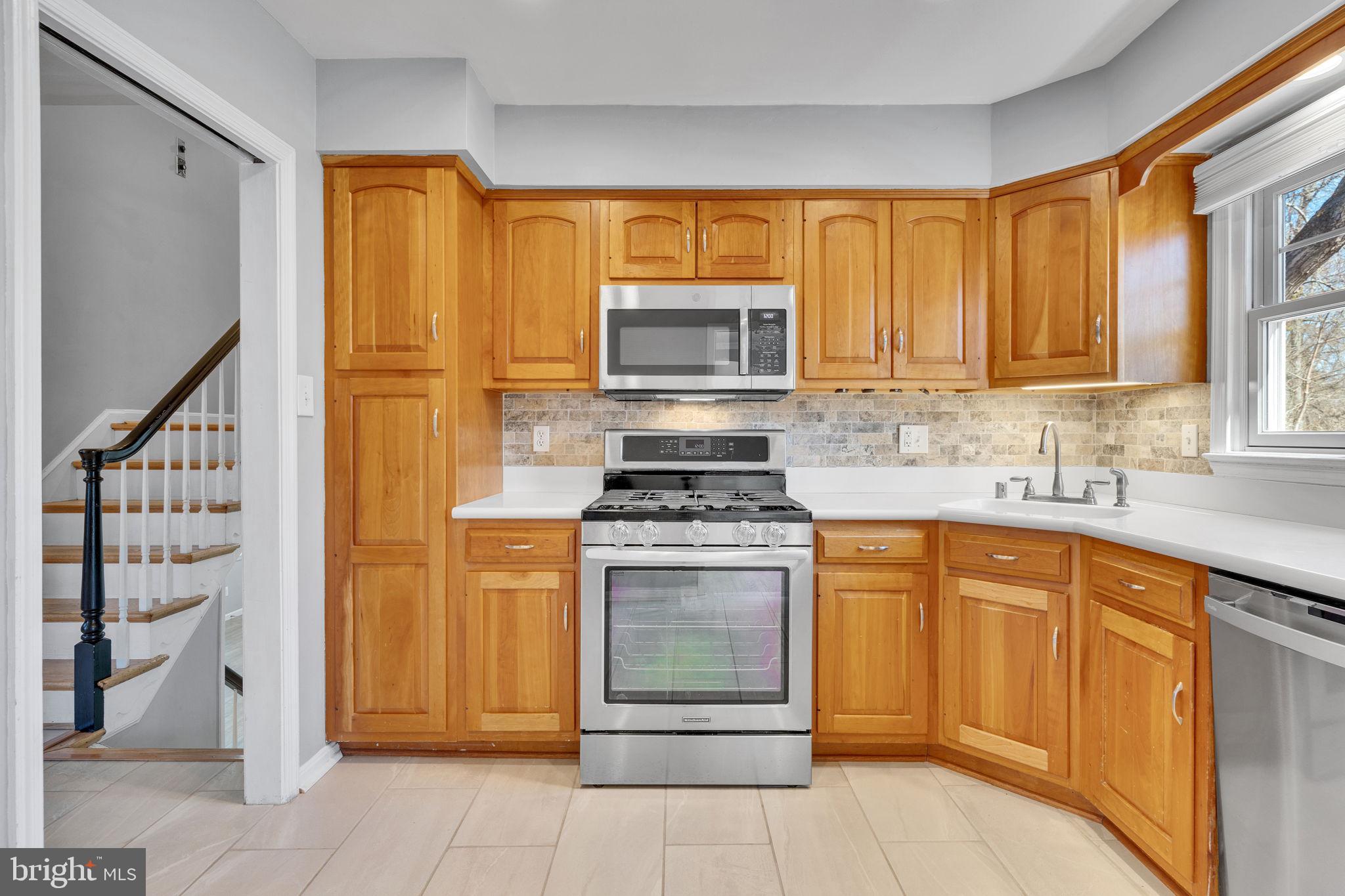 PLYMOUTH HAVEN - Residential Lease