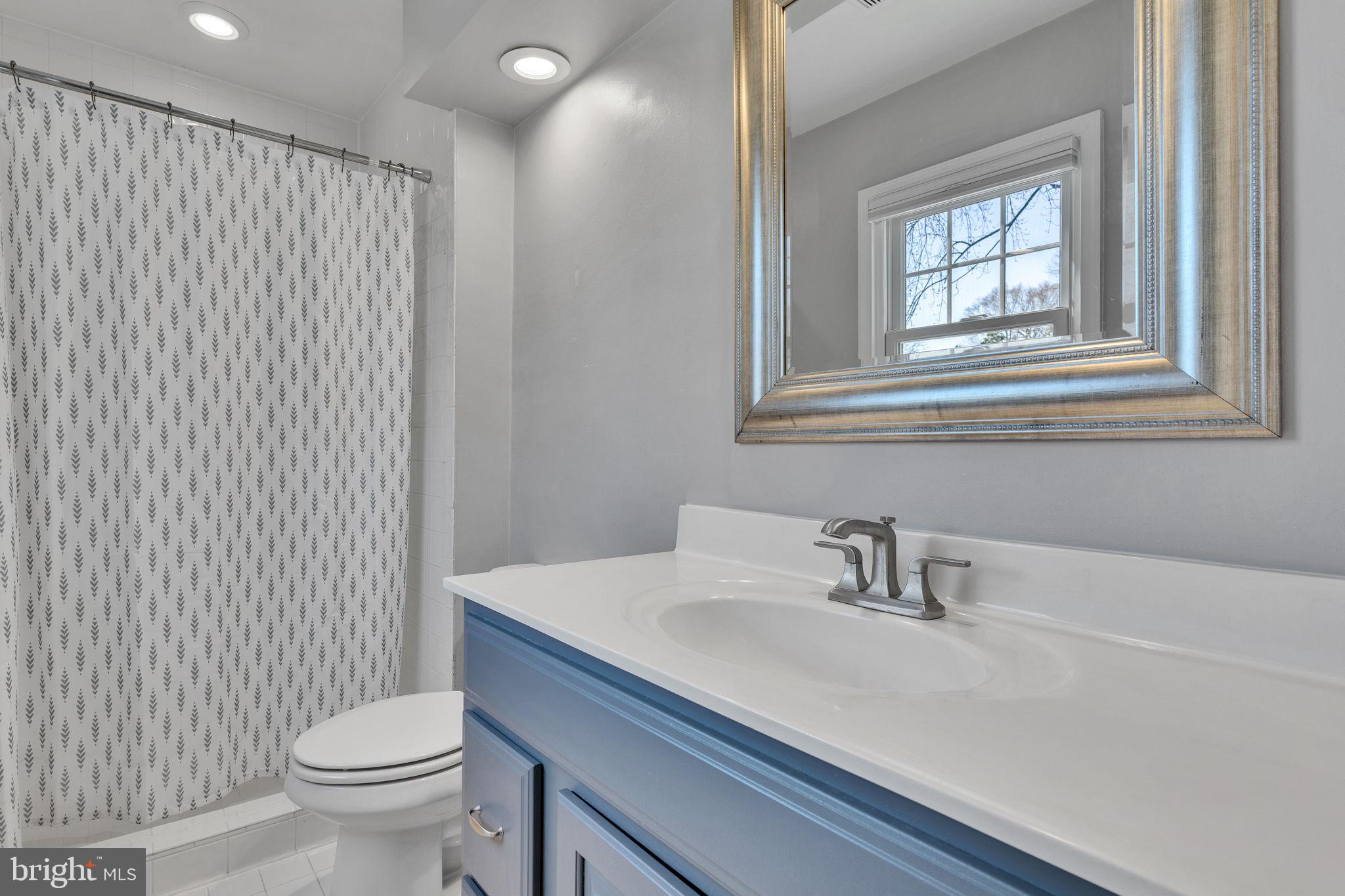 PLYMOUTH HAVEN - Residential Lease