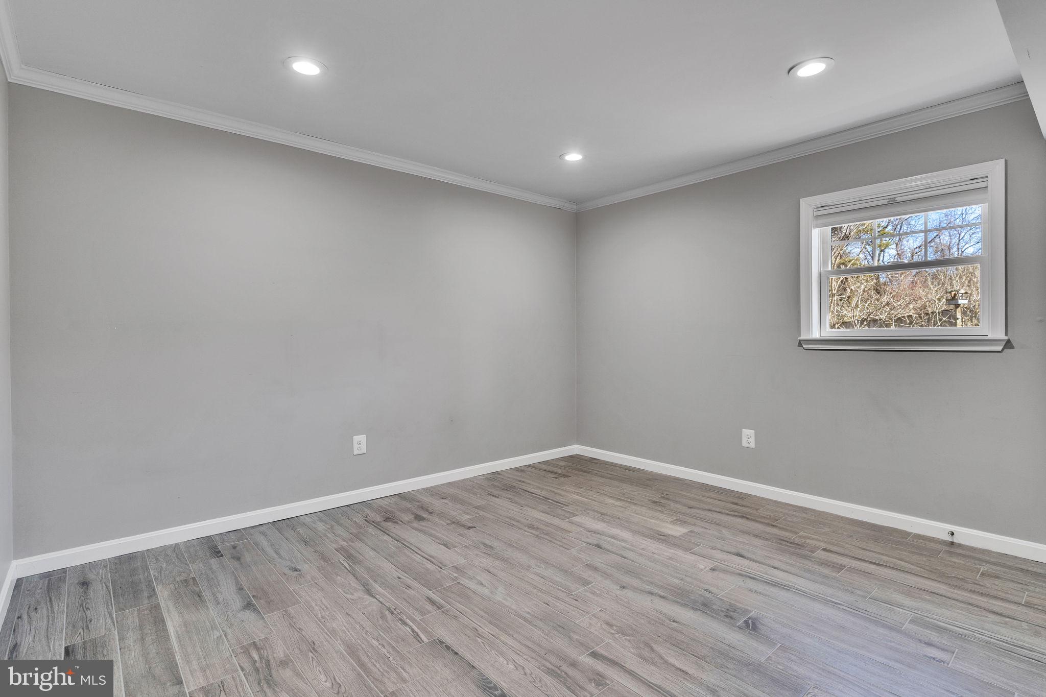 PLYMOUTH HAVEN - Residential Lease