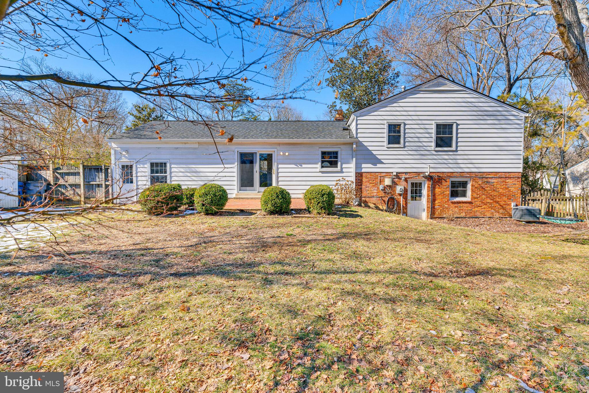 PLYMOUTH HAVEN - Residential Lease