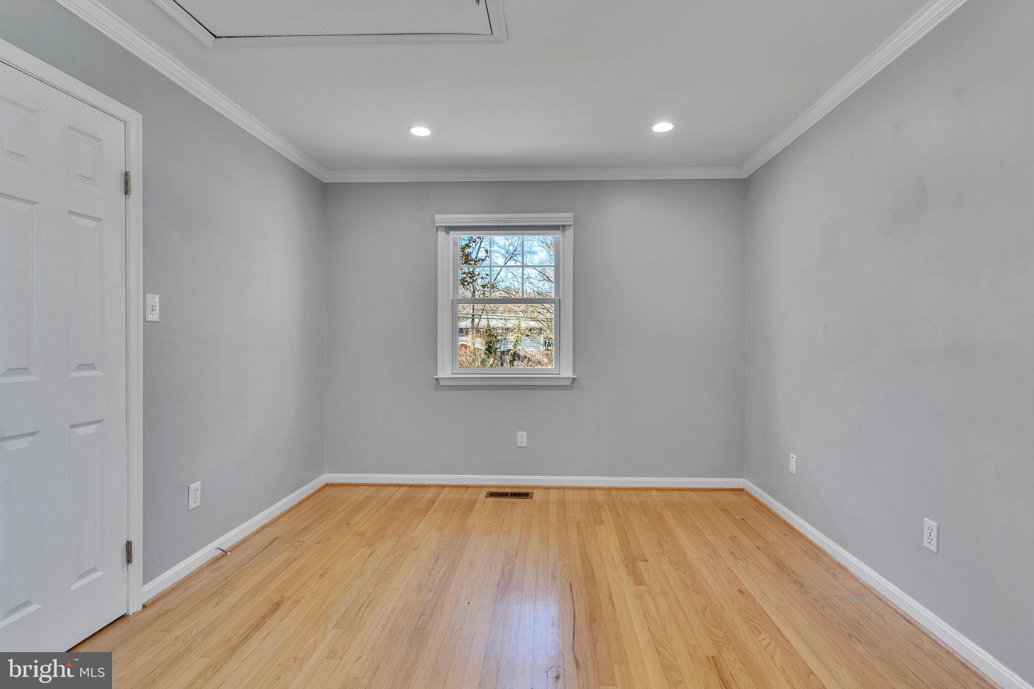 PLYMOUTH HAVEN - Residential Lease