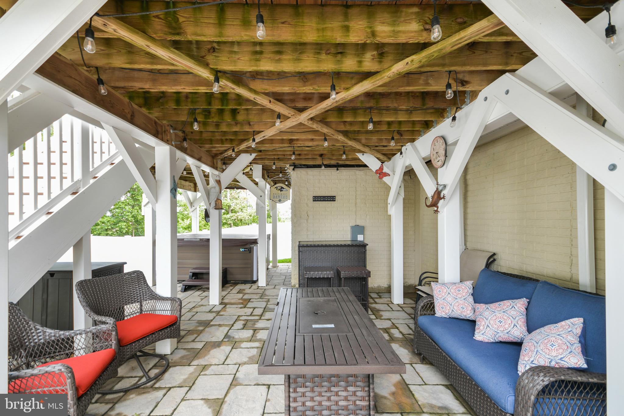 HOLLY RIDGE - Residential