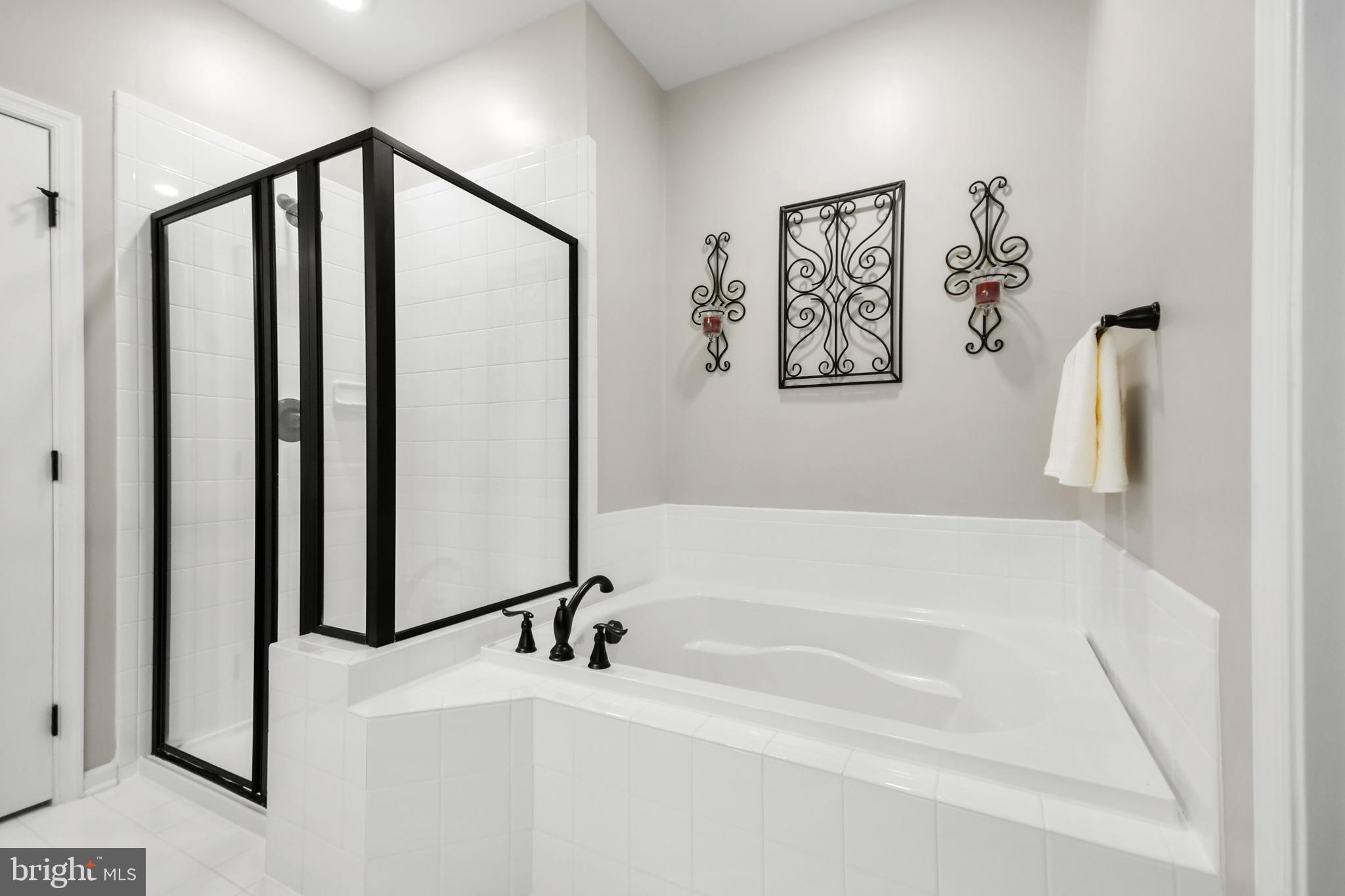 HOLLY RIDGE - Residential