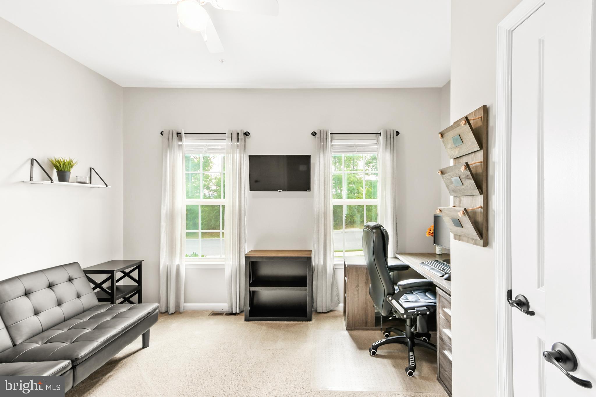 HOLLY RIDGE - Residential