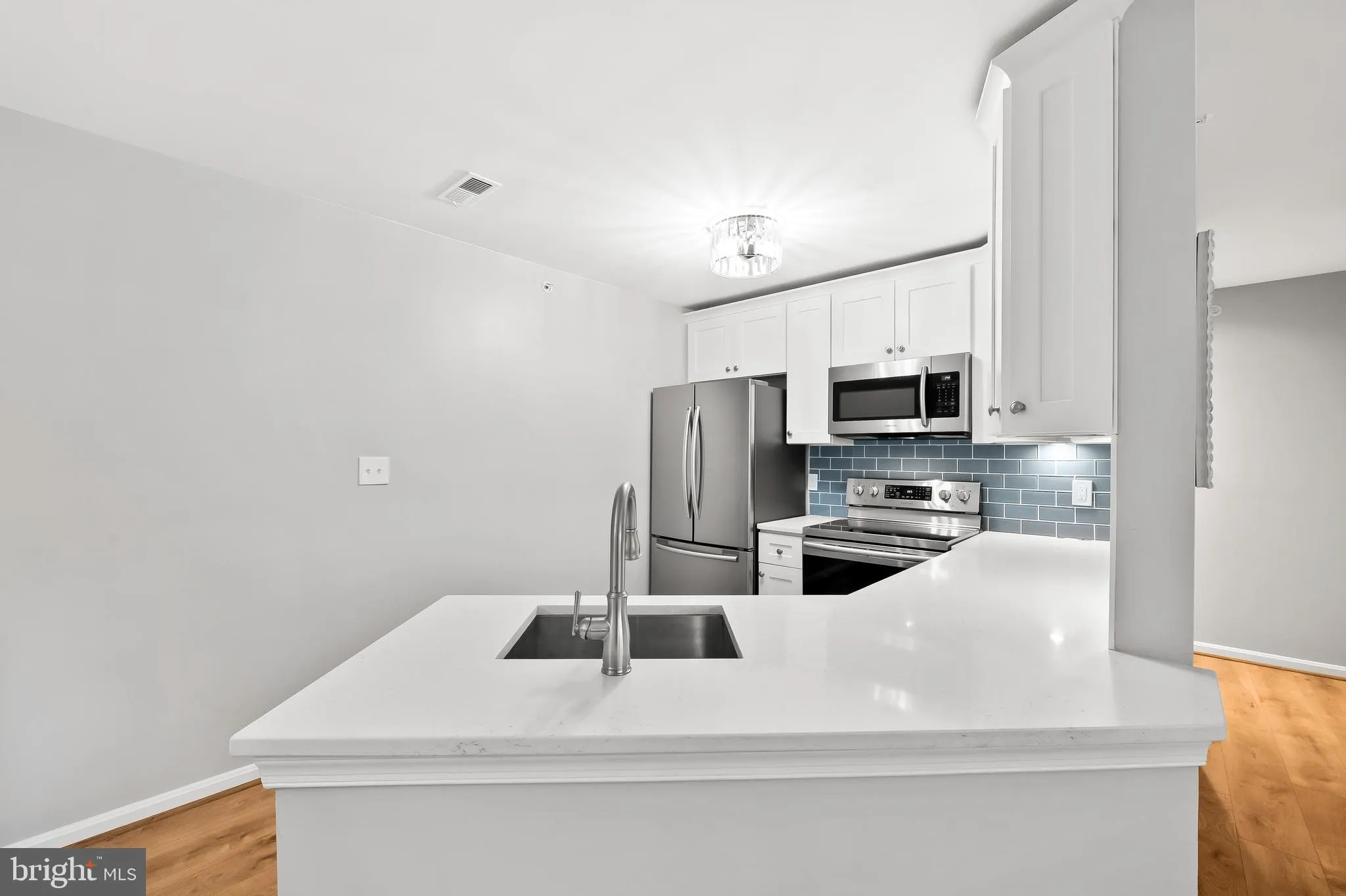 Lutherville Timonium, Maryland 21093, United States, 2 Bedrooms Bedrooms, ,2 BathroomsBathrooms,Residential,Active,19310