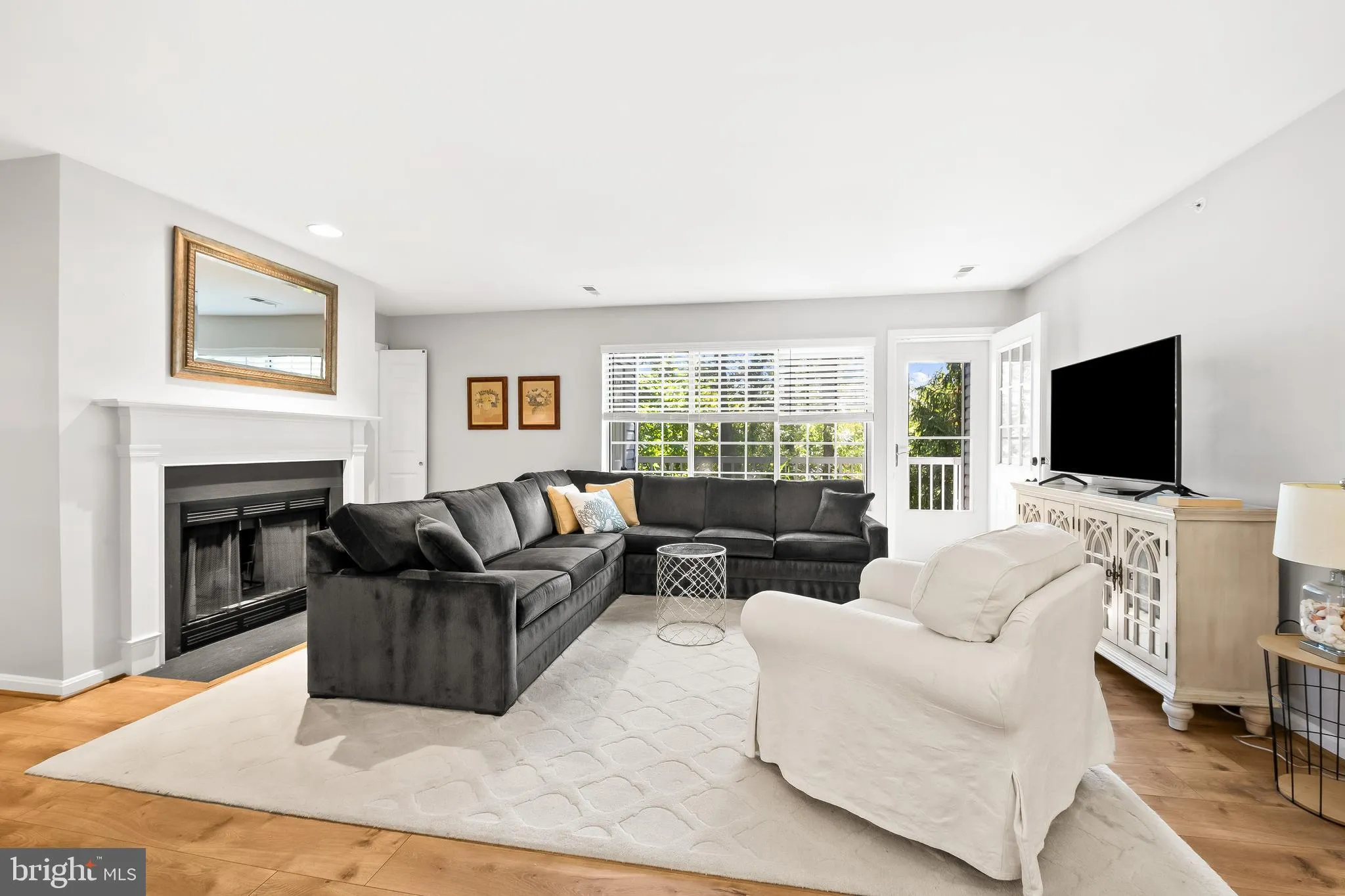 Lutherville Timonium, Maryland 21093, United States, 2 Bedrooms Bedrooms, ,2 BathroomsBathrooms,Residential,Active,19310