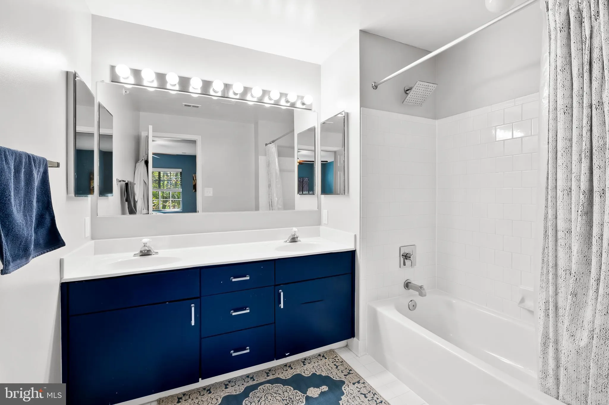 Lutherville Timonium, Maryland 21093, United States, 2 Bedrooms Bedrooms, ,2 BathroomsBathrooms,Residential,Active,19310