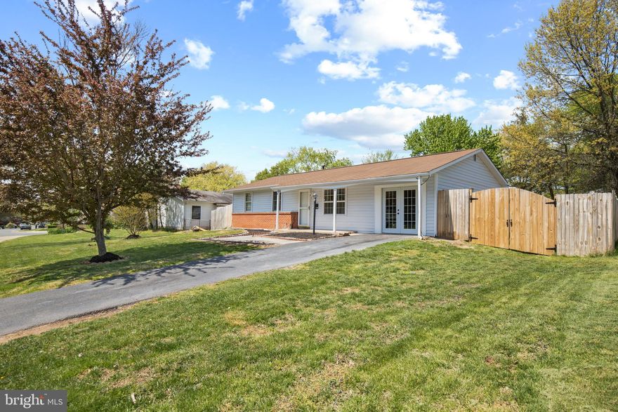 OPEN HOUSE CANCELED.  Welcome home! Terrific opportunity to own this single family house in this neighborhood with no HOA fees. House with 5 bedrooms. All rooms updated with new flooring, closet doors and paint. 2 full bathrooms, updated pipes, new bathtubs, top marble vanity, ceramic tile in 2021, brand new washer and dryer in 2021, freshly painted kitchen cabinets in 2021, LED lights in kitchen, stainless steel stove and ceramic tile in 2019.  Huge backyard with fence installed in 2019.  Minutes away from Dulles Town Center Mall. You don't want to miss!