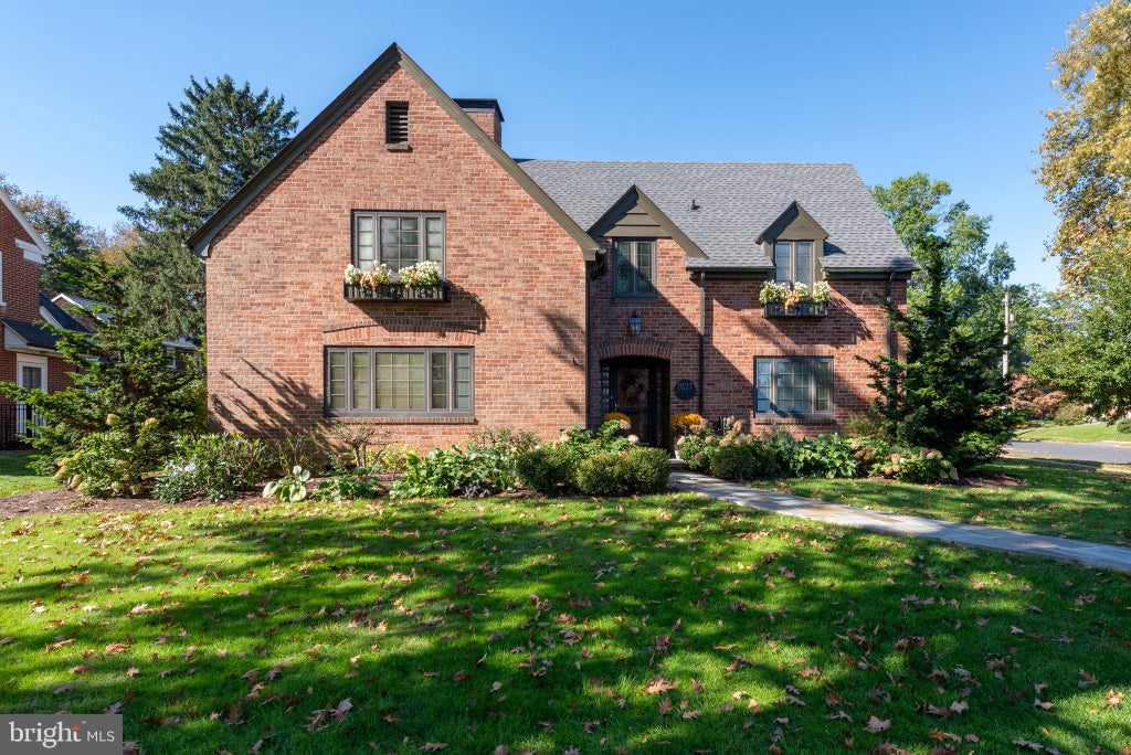 Photo of 1027 Mcgrann Boulevard, LANCASTER, PA 17601 (MLS # PALA2096816)