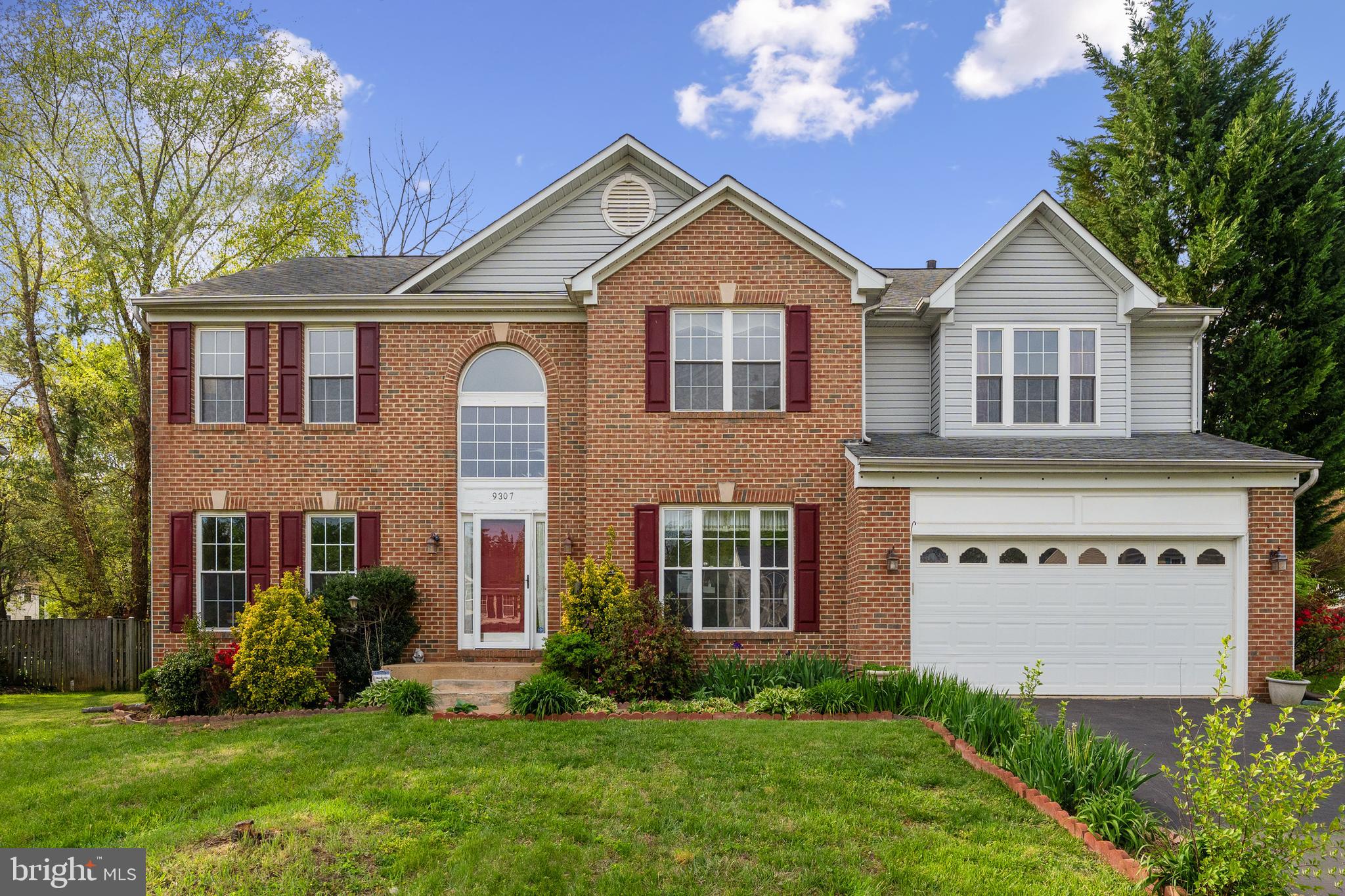 BLOOMS CROSSING - Residential