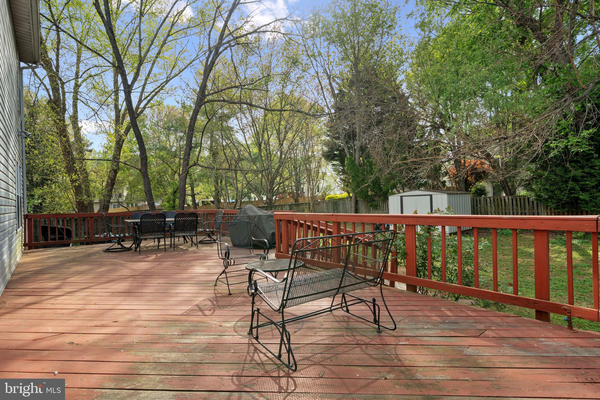 BLOOMS CROSSING - Residential