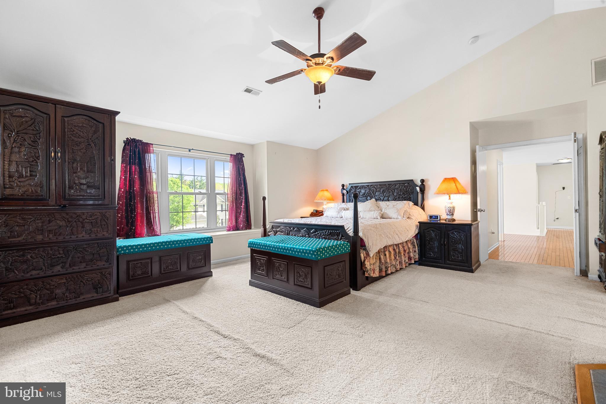 BLOOMS CROSSING - Residential