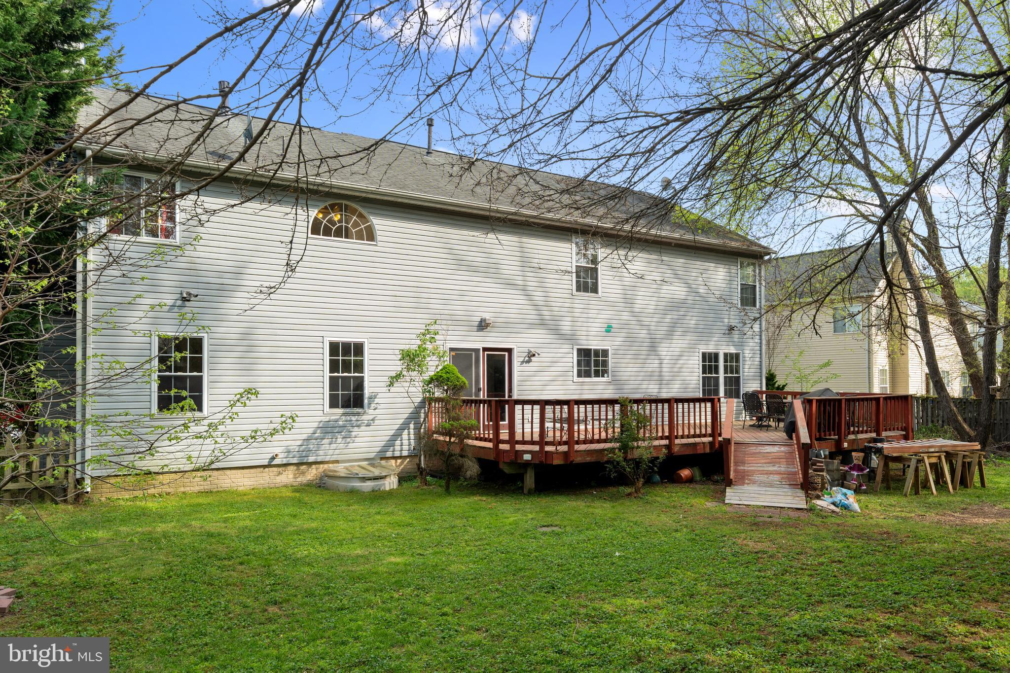 BLOOMS CROSSING - Residential