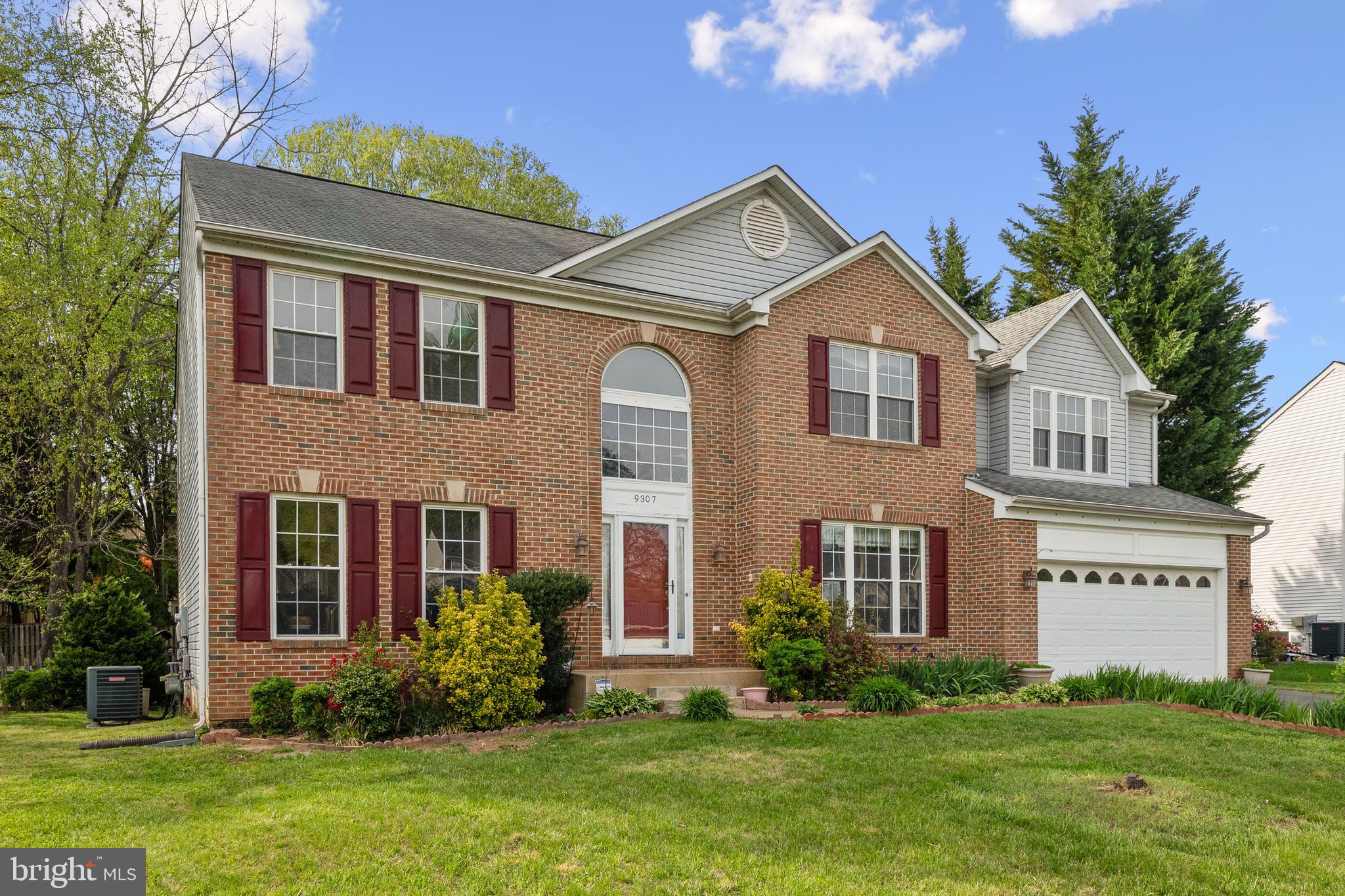 BLOOMS CROSSING - Residential