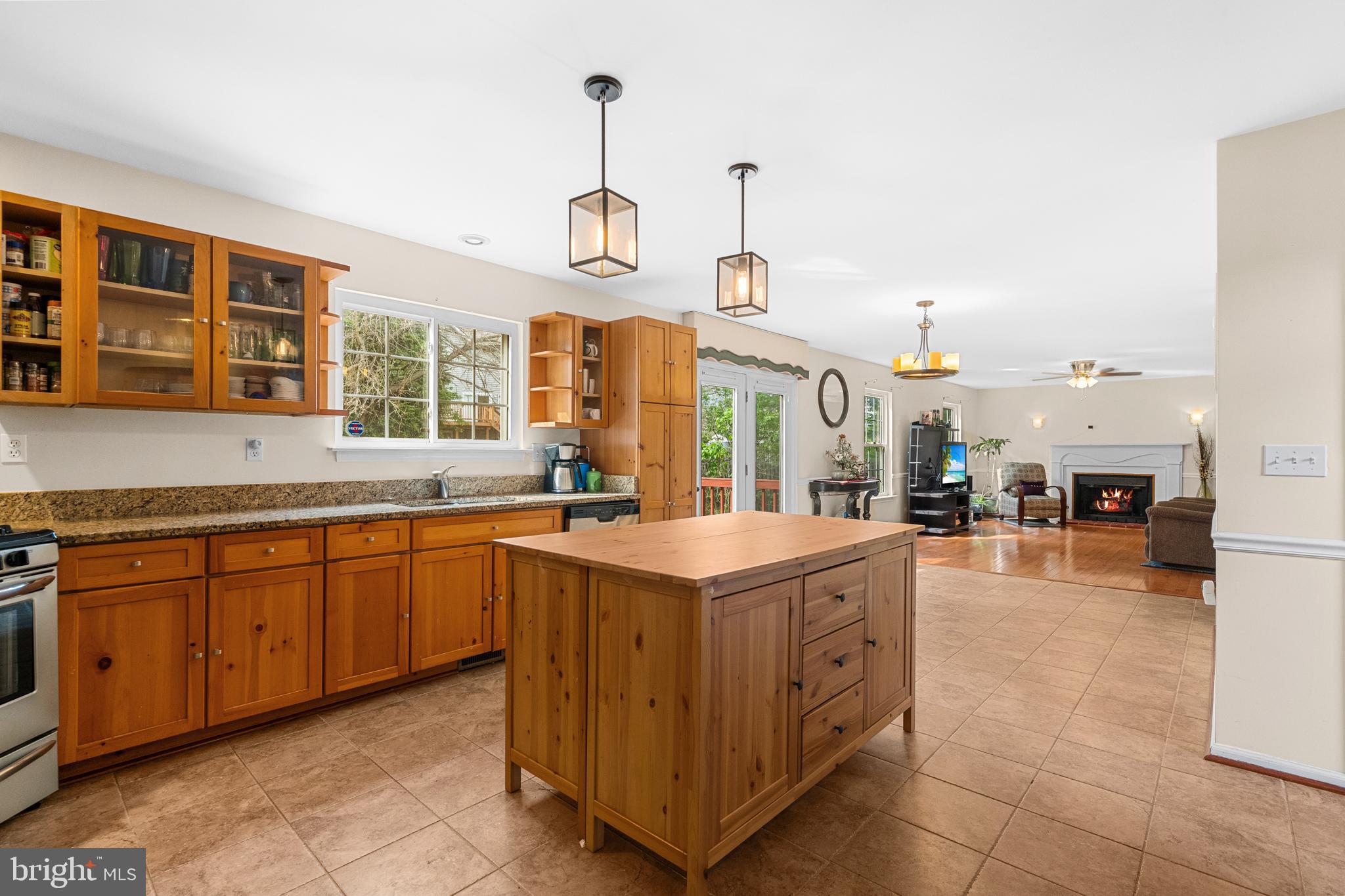 BLOOMS CROSSING - Residential