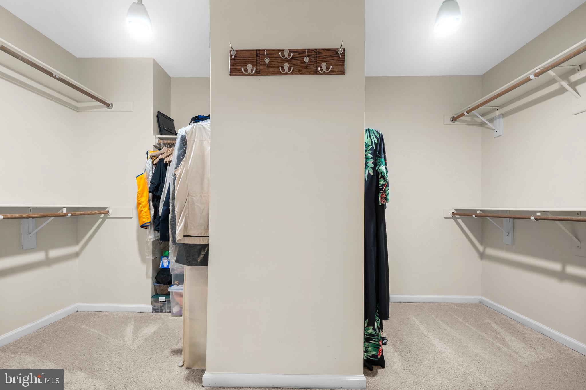 BLOOMS CROSSING - Residential