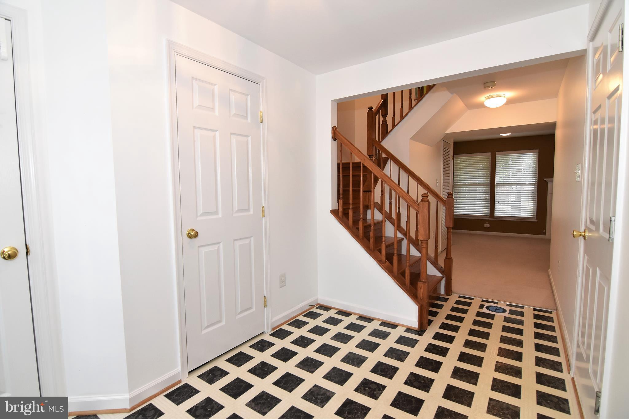 KINGSTOWNE - Residential Lease