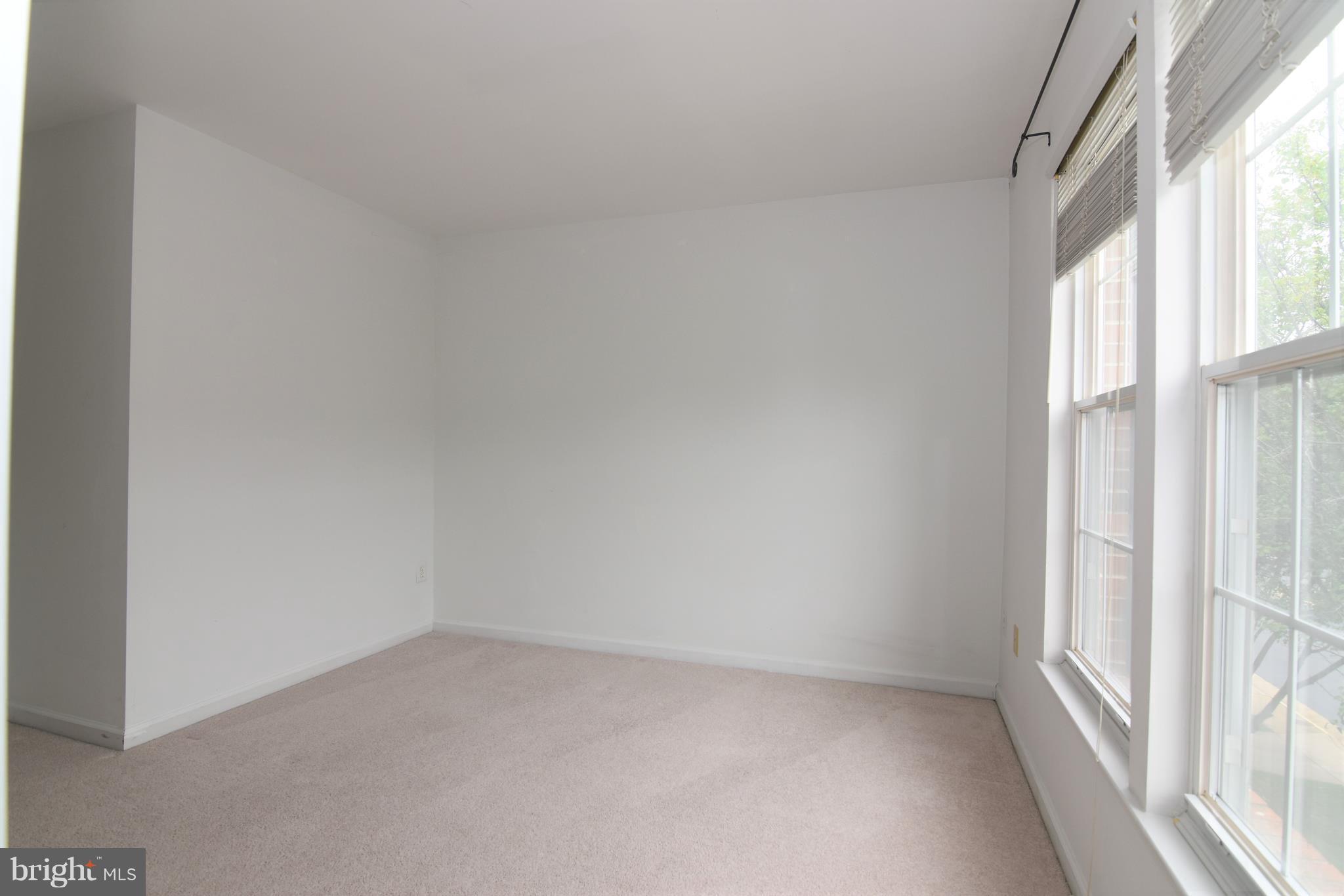 KINGSTOWNE - Residential Lease