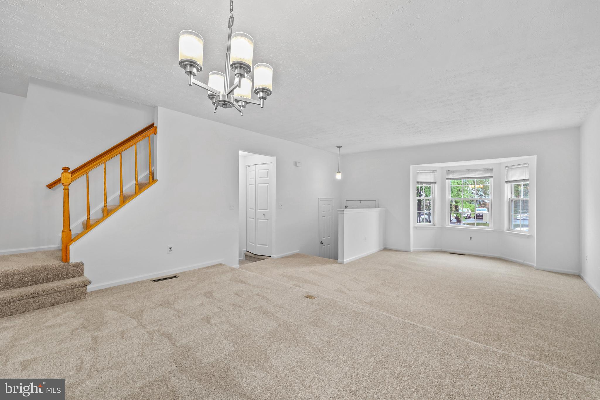 3740 BROOMSEDGE COURT