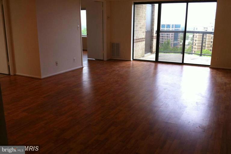 ROTONDA - Residential Lease