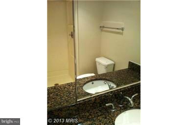 ROTONDA - Residential Lease