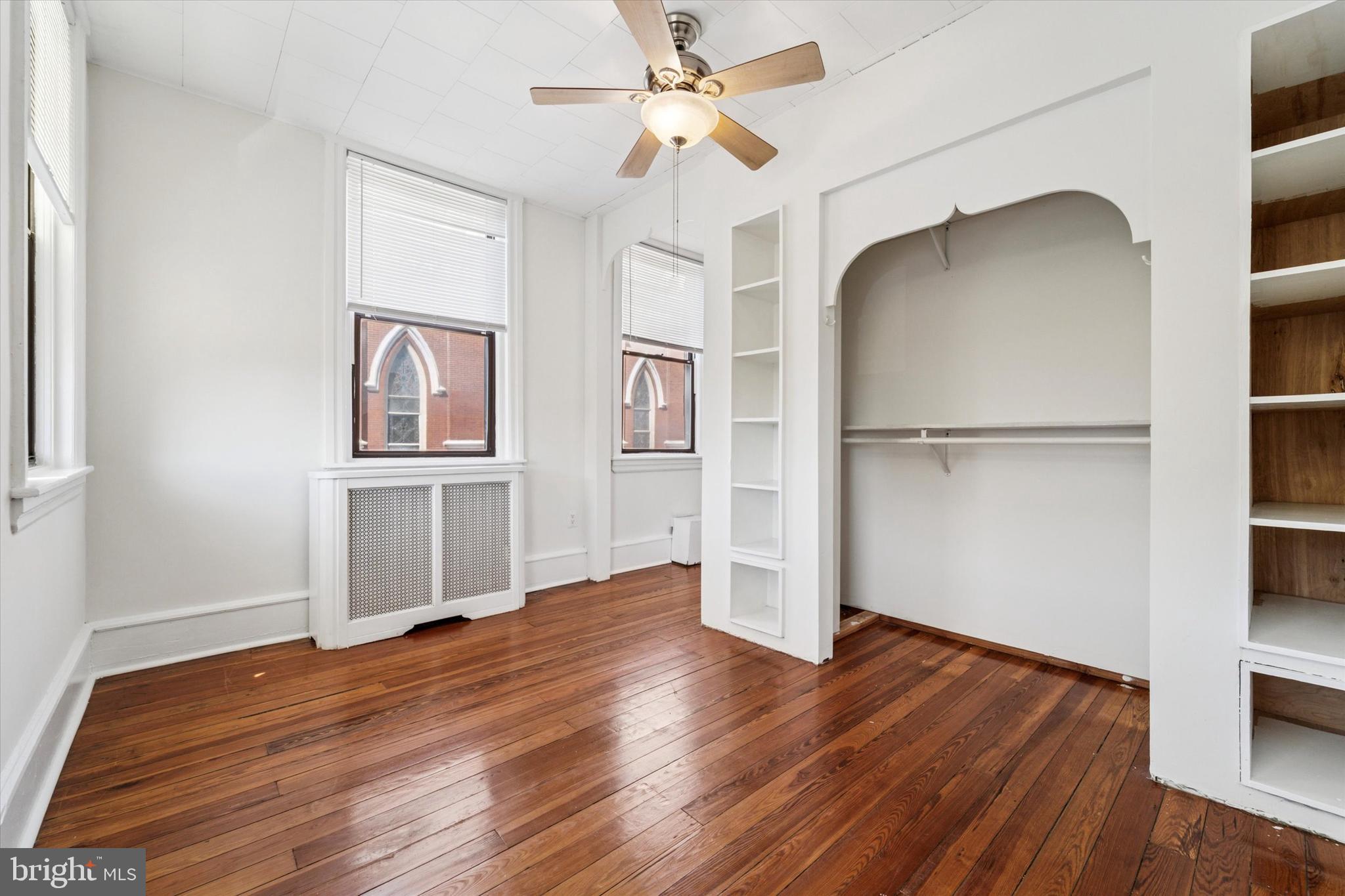 ITALIAN MARKET - Residential Lease