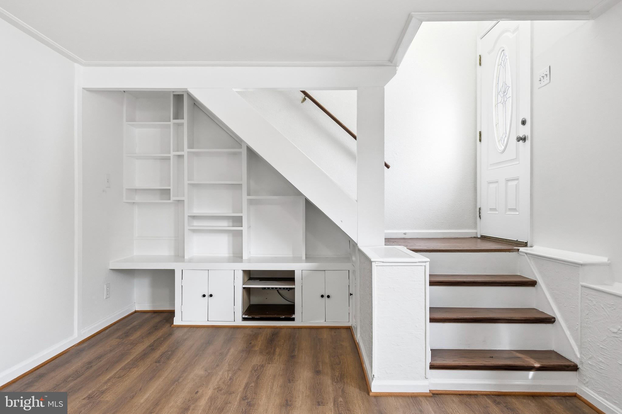 MAPLE RIDGE - Residential