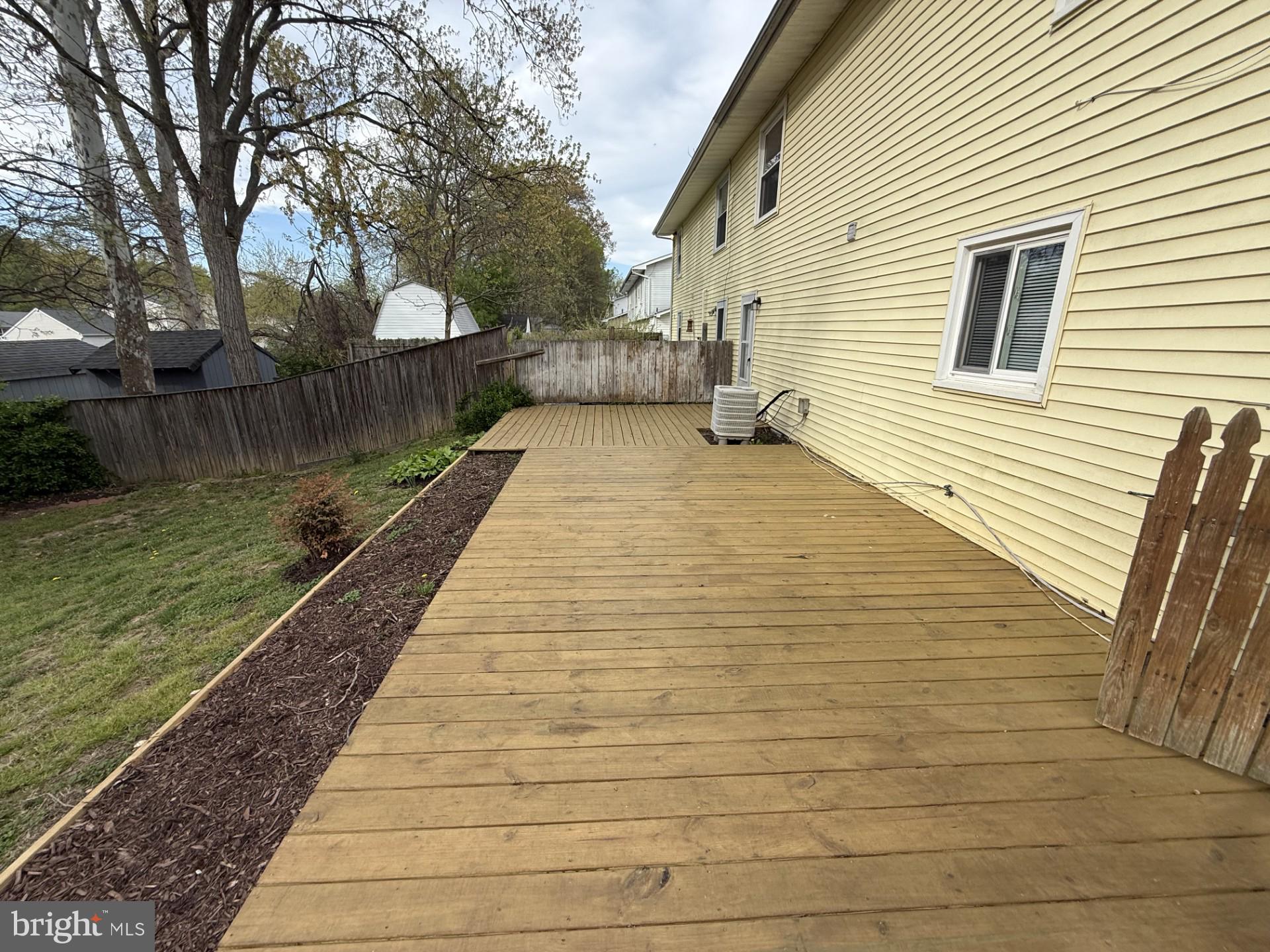 MAPLE RIDGE - Residential