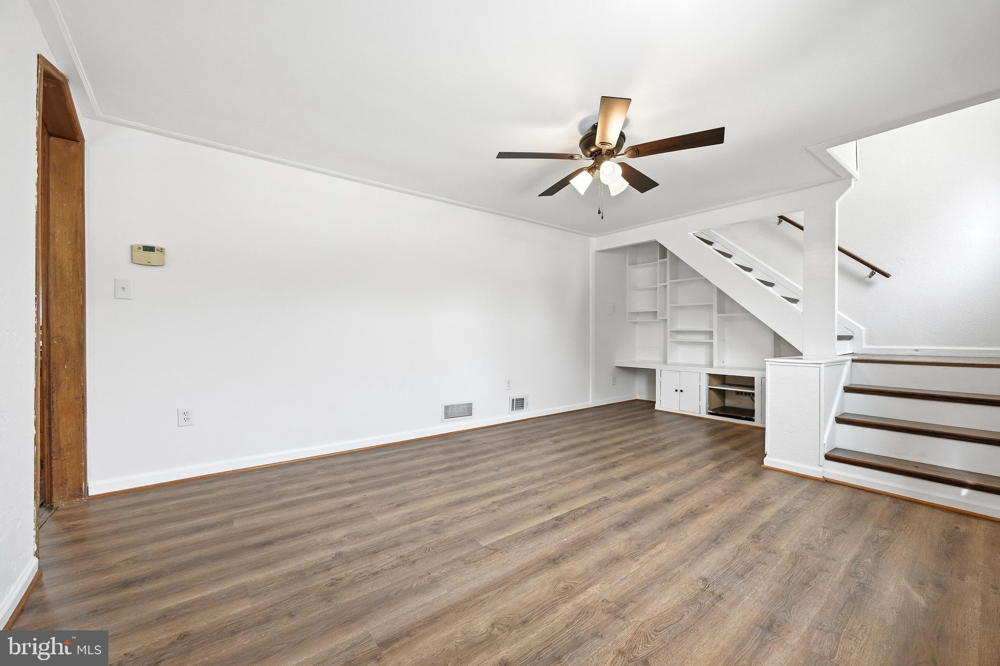 MAPLE RIDGE - Residential