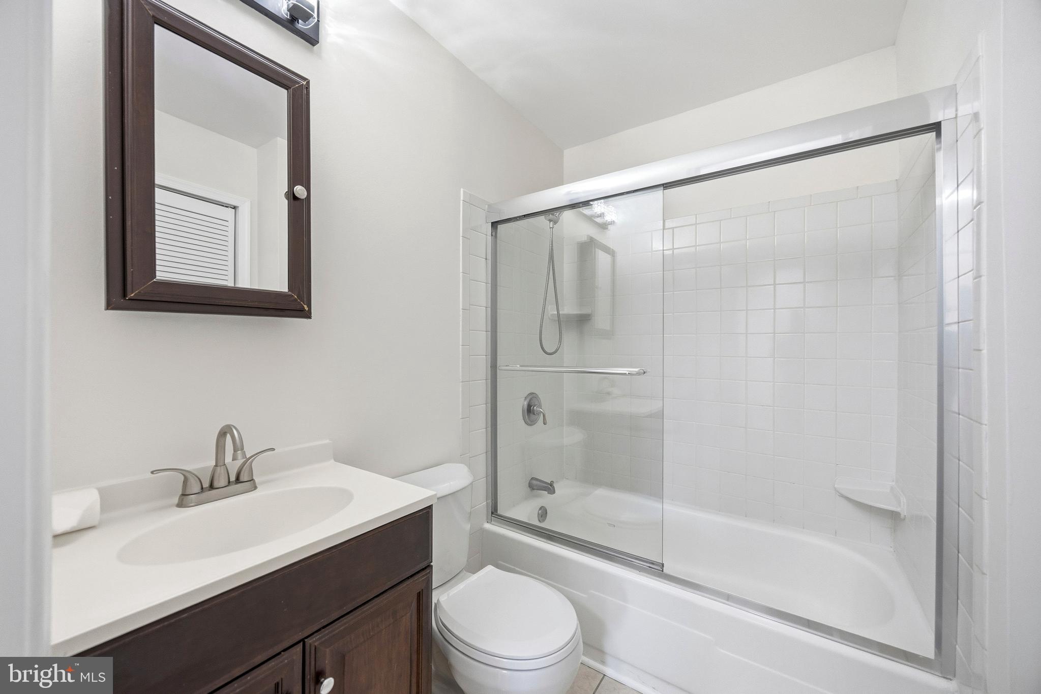 MAPLE RIDGE - Residential