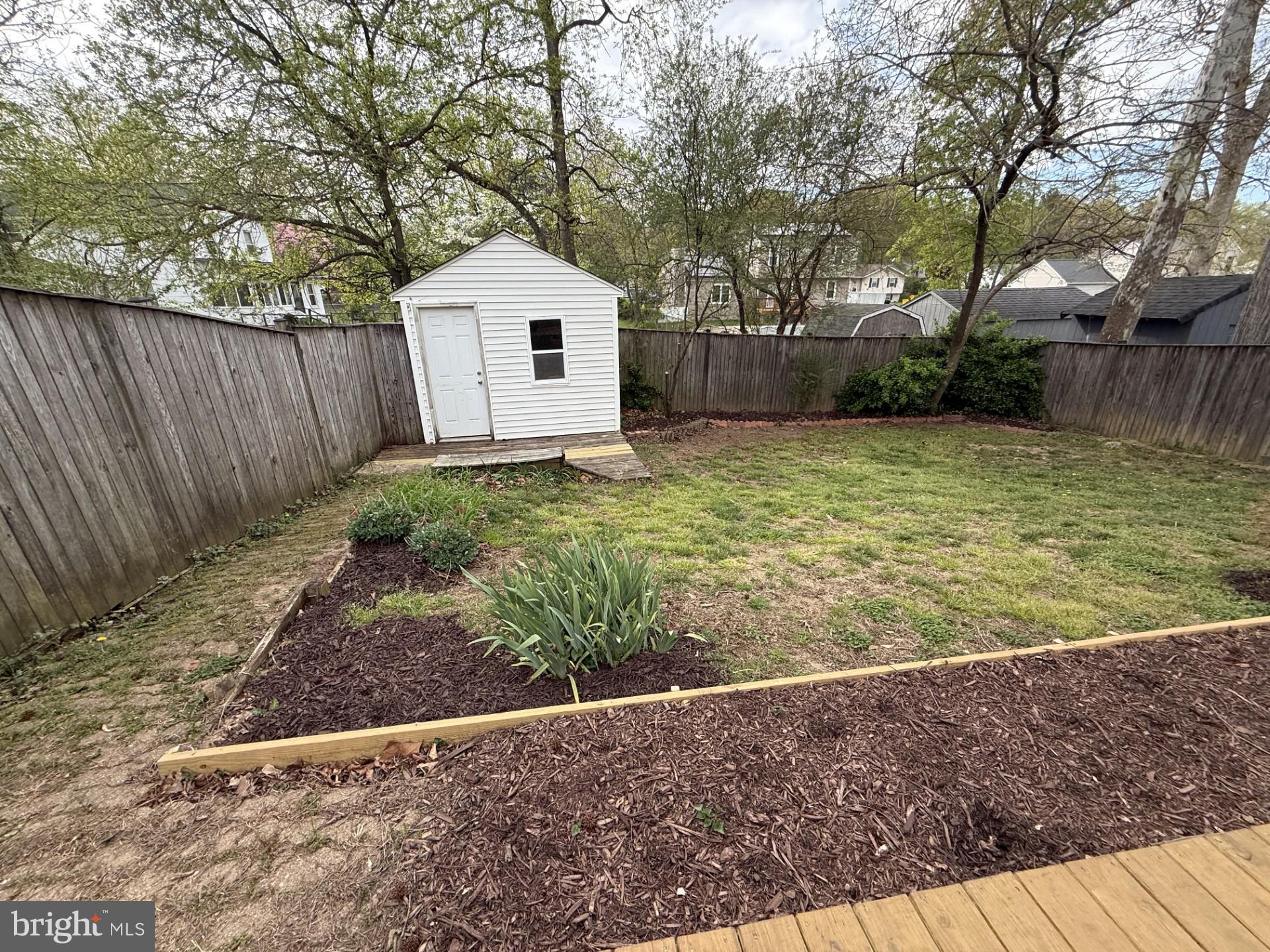 MAPLE RIDGE - Residential