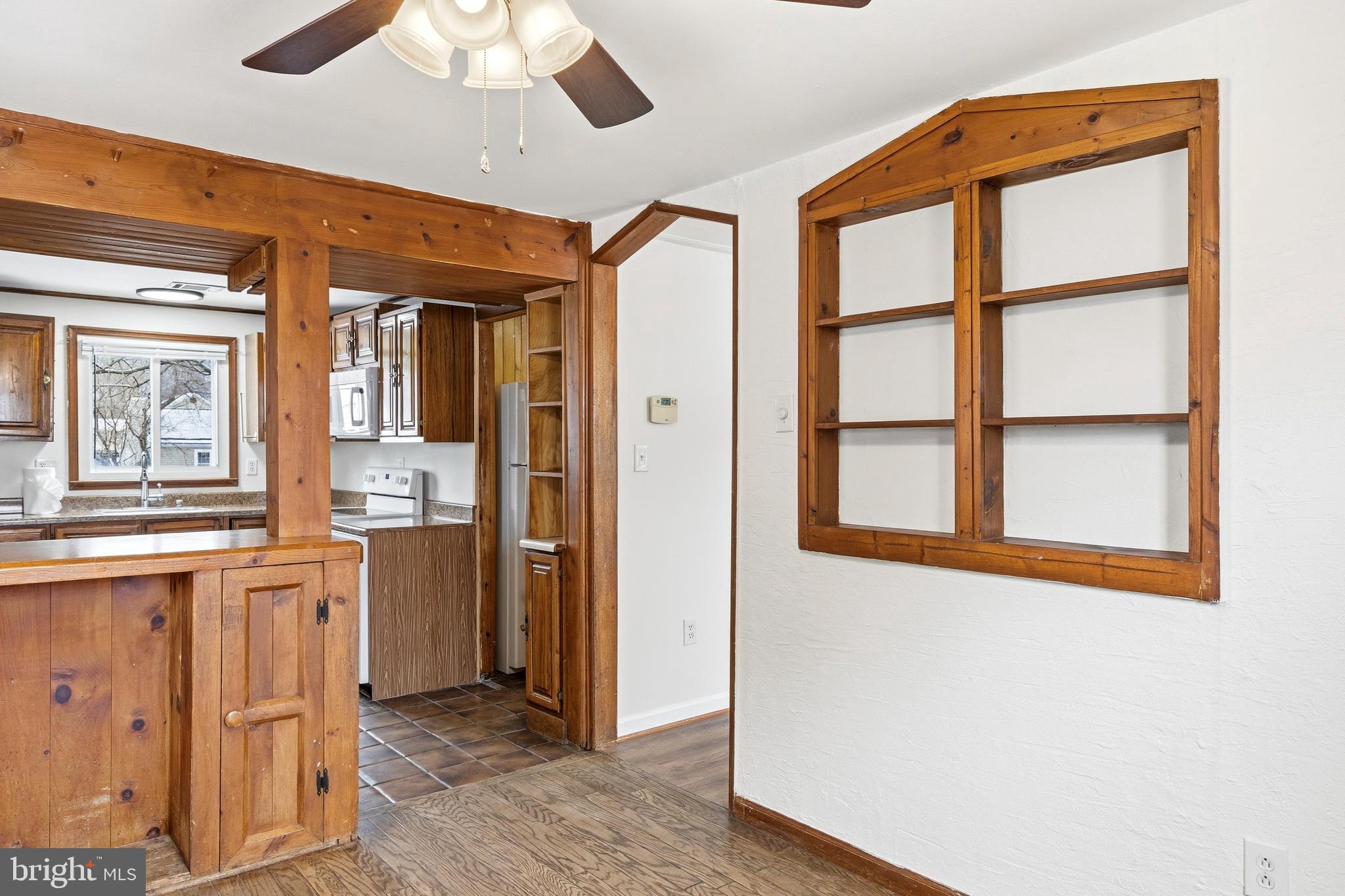 MAPLE RIDGE - Residential