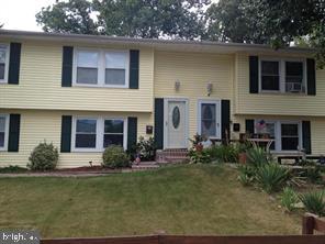 652 CHAPELVIEW DRIVE