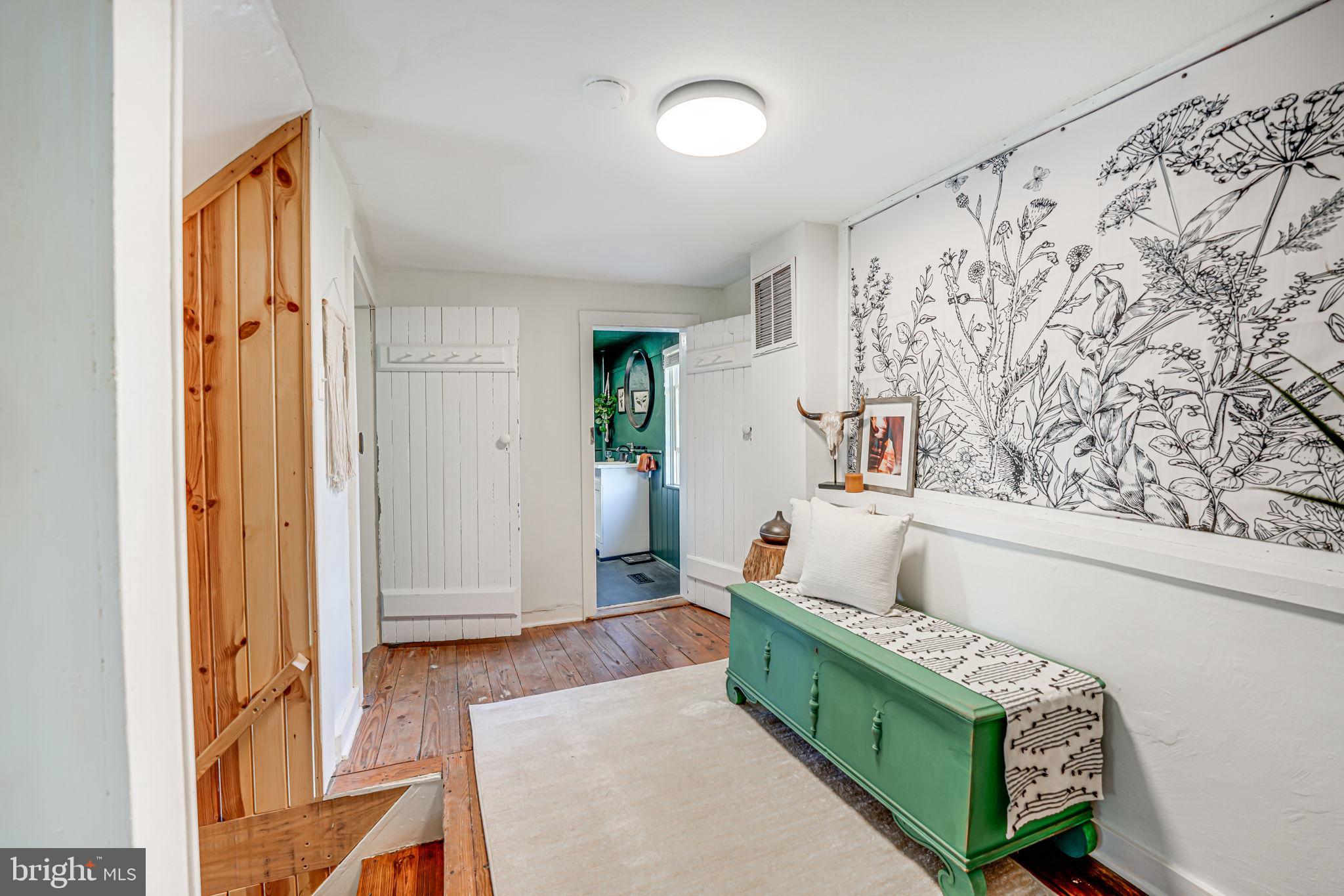 TAYLORSTOWN - Residential