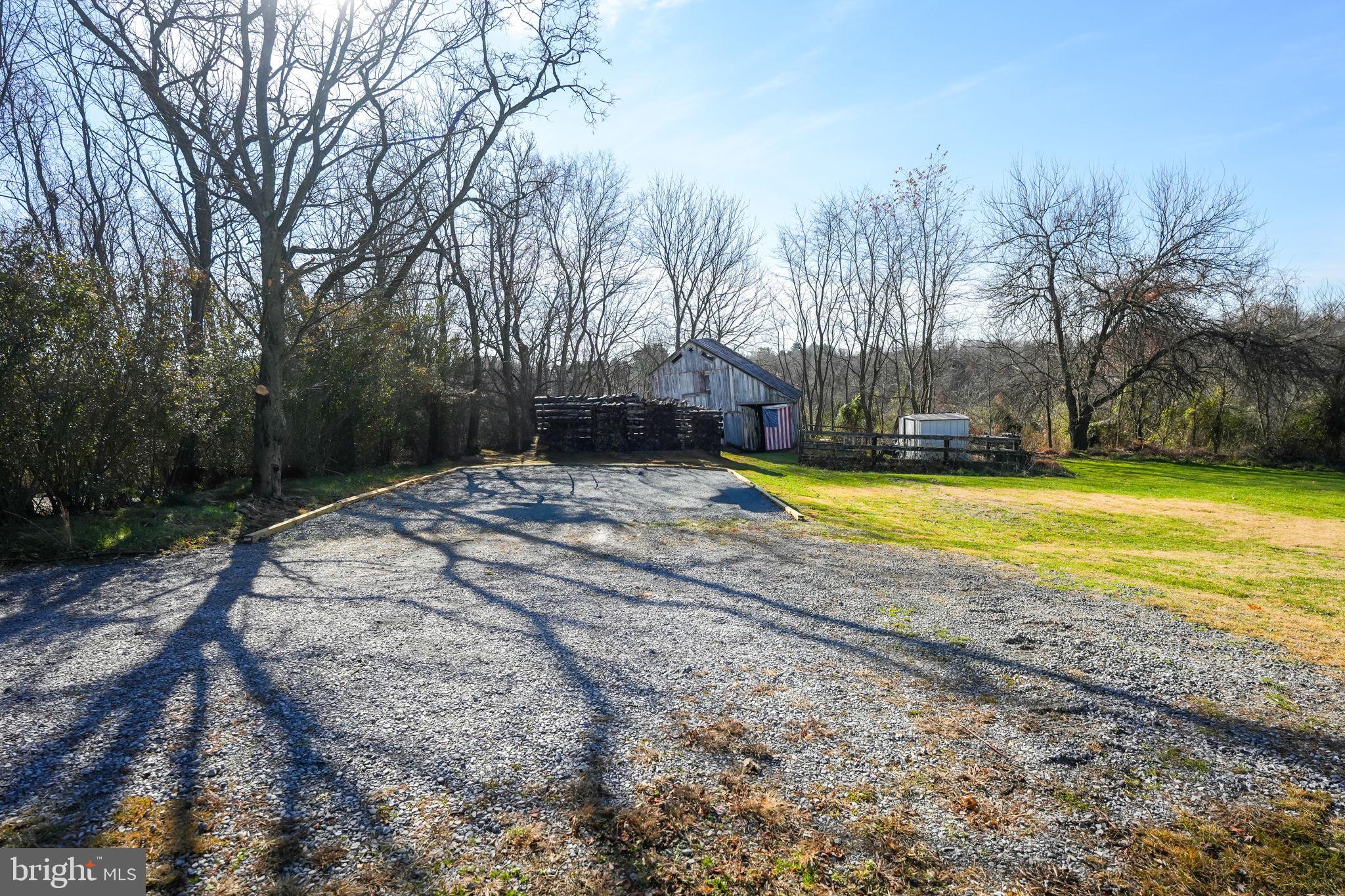 TAYLORSTOWN - Residential