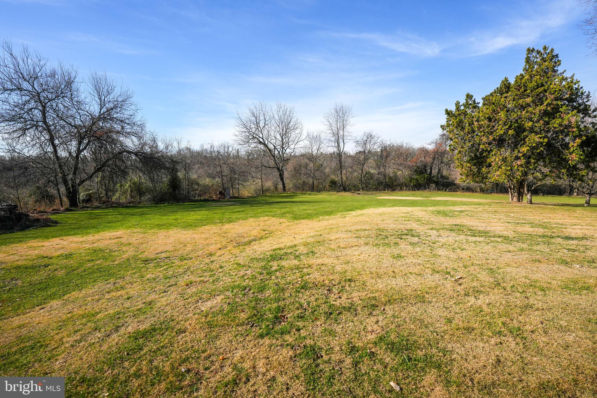 TAYLORSTOWN - Residential