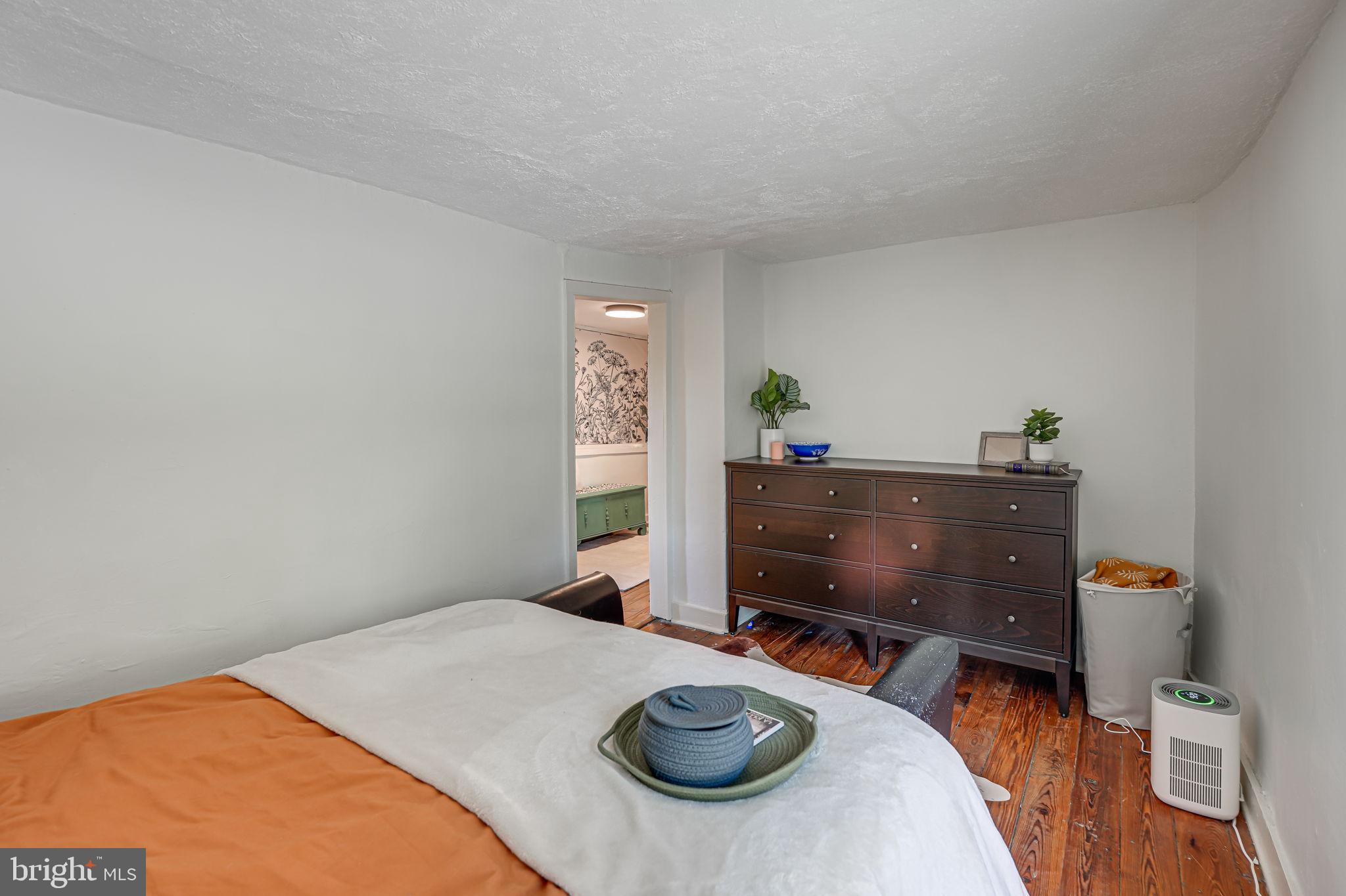 TAYLORSTOWN - Residential