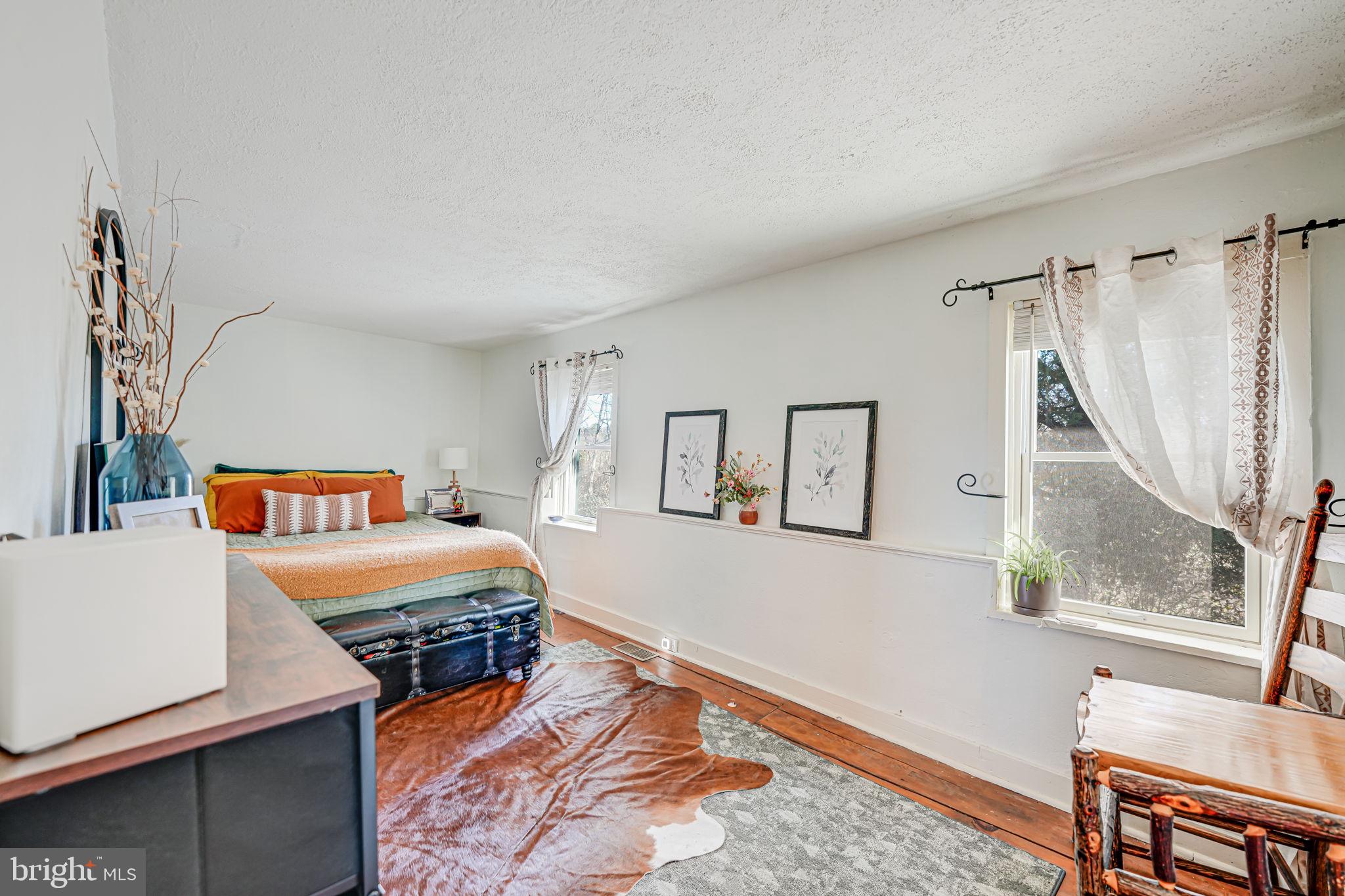 TAYLORSTOWN - Residential