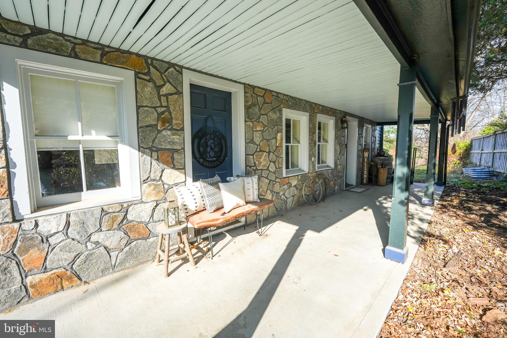 TAYLORSTOWN - Residential