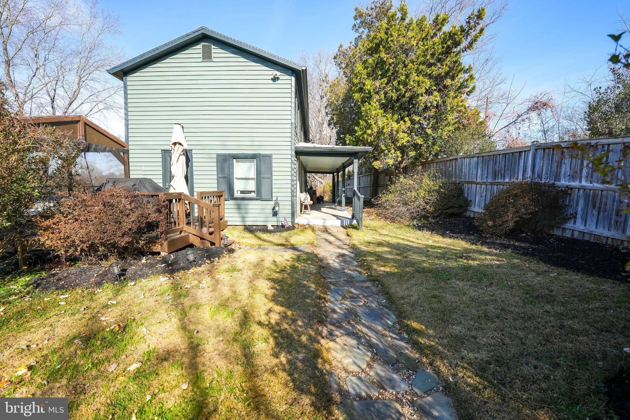 TAYLORSTOWN - Residential