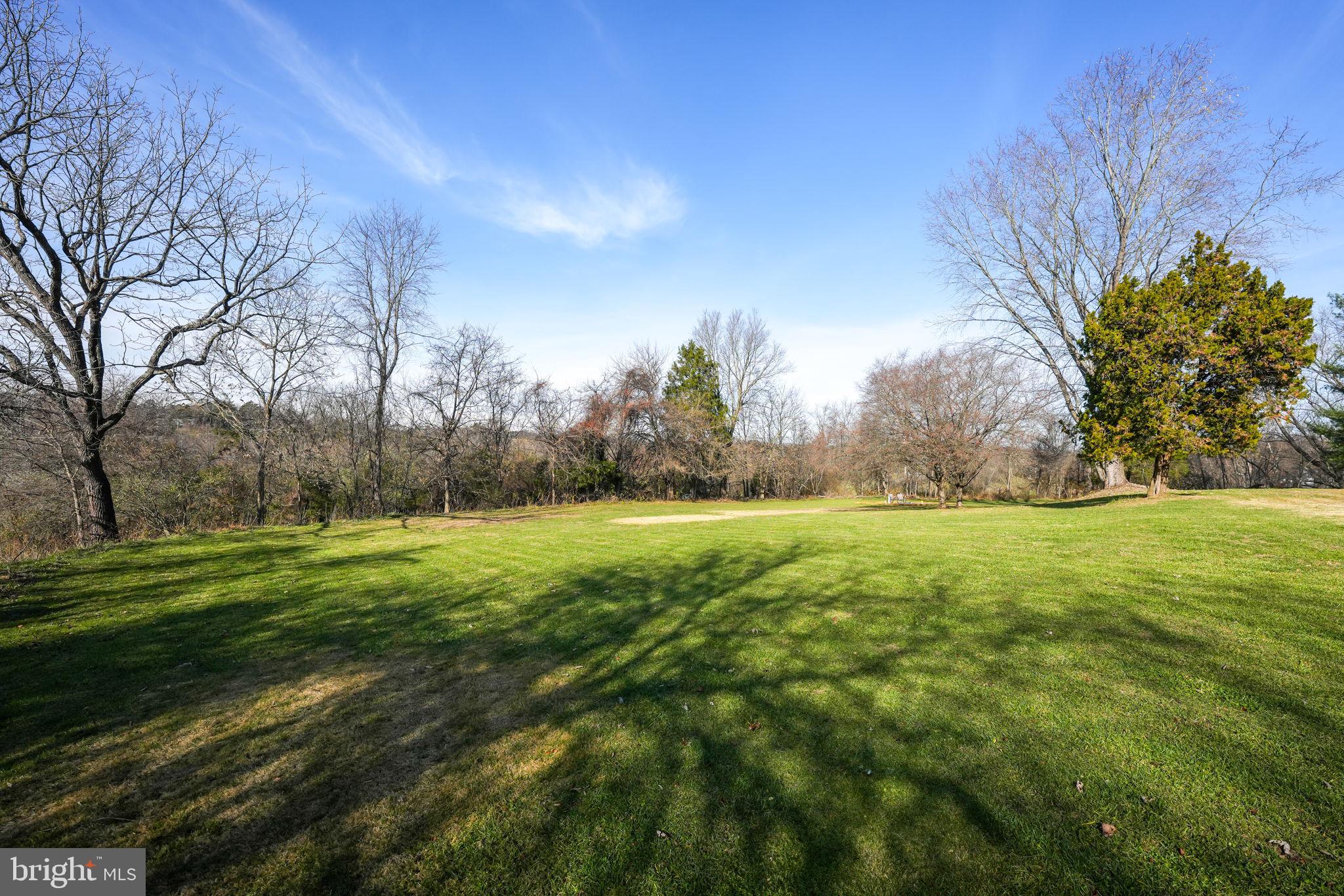 TAYLORSTOWN - Residential