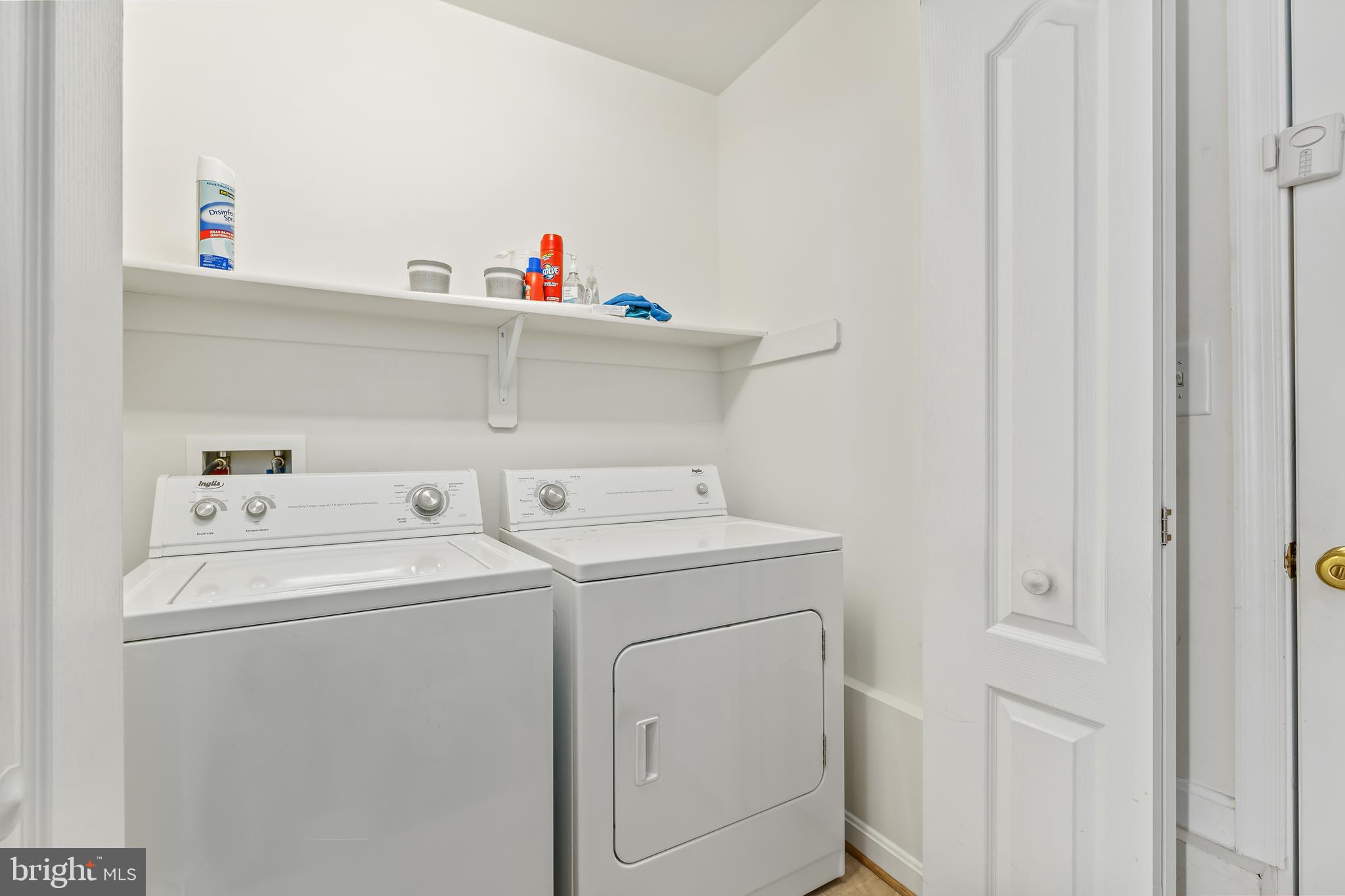 WENDOVER SQUARE - Residential