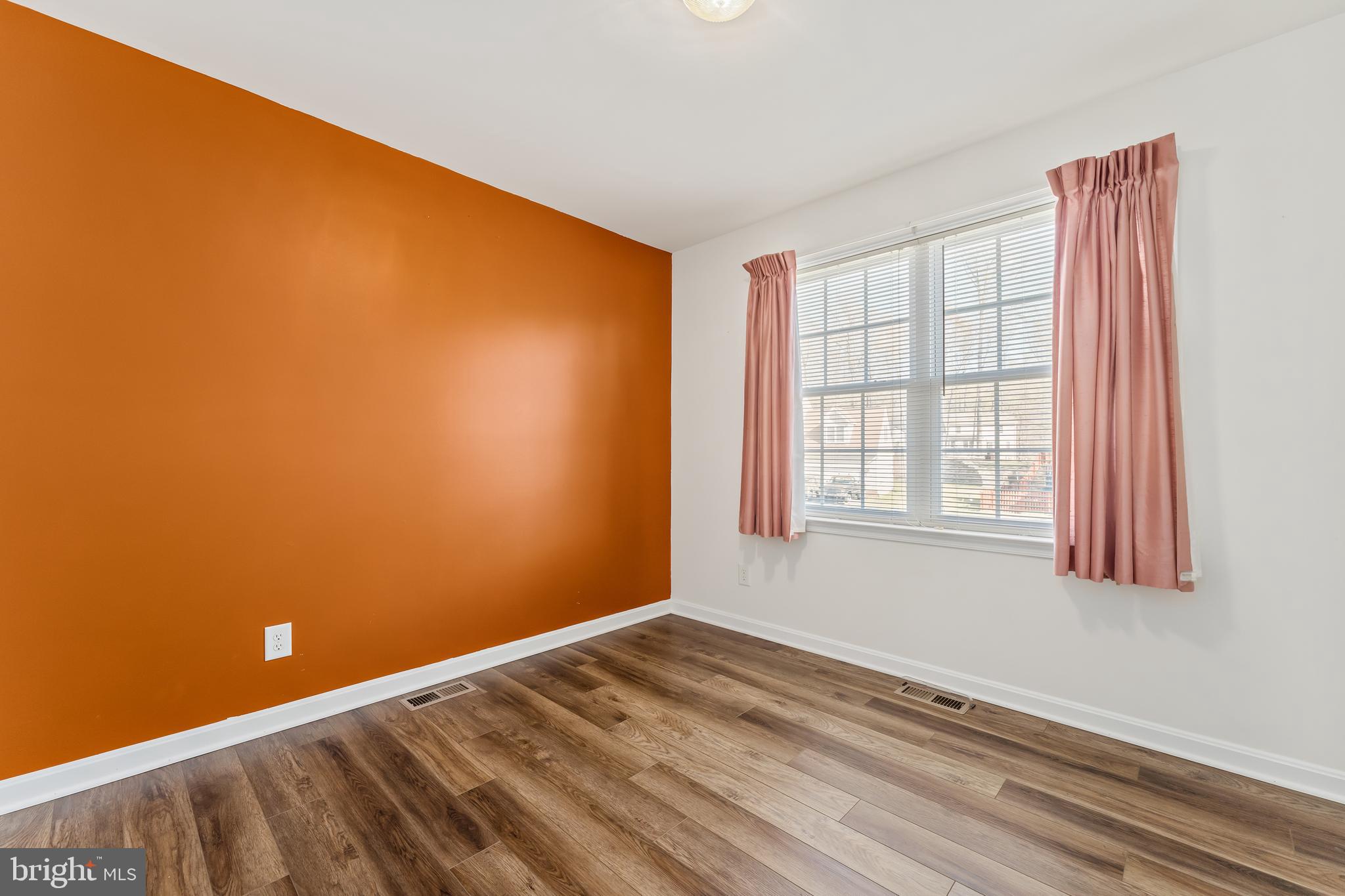 WENDOVER SQUARE - Residential