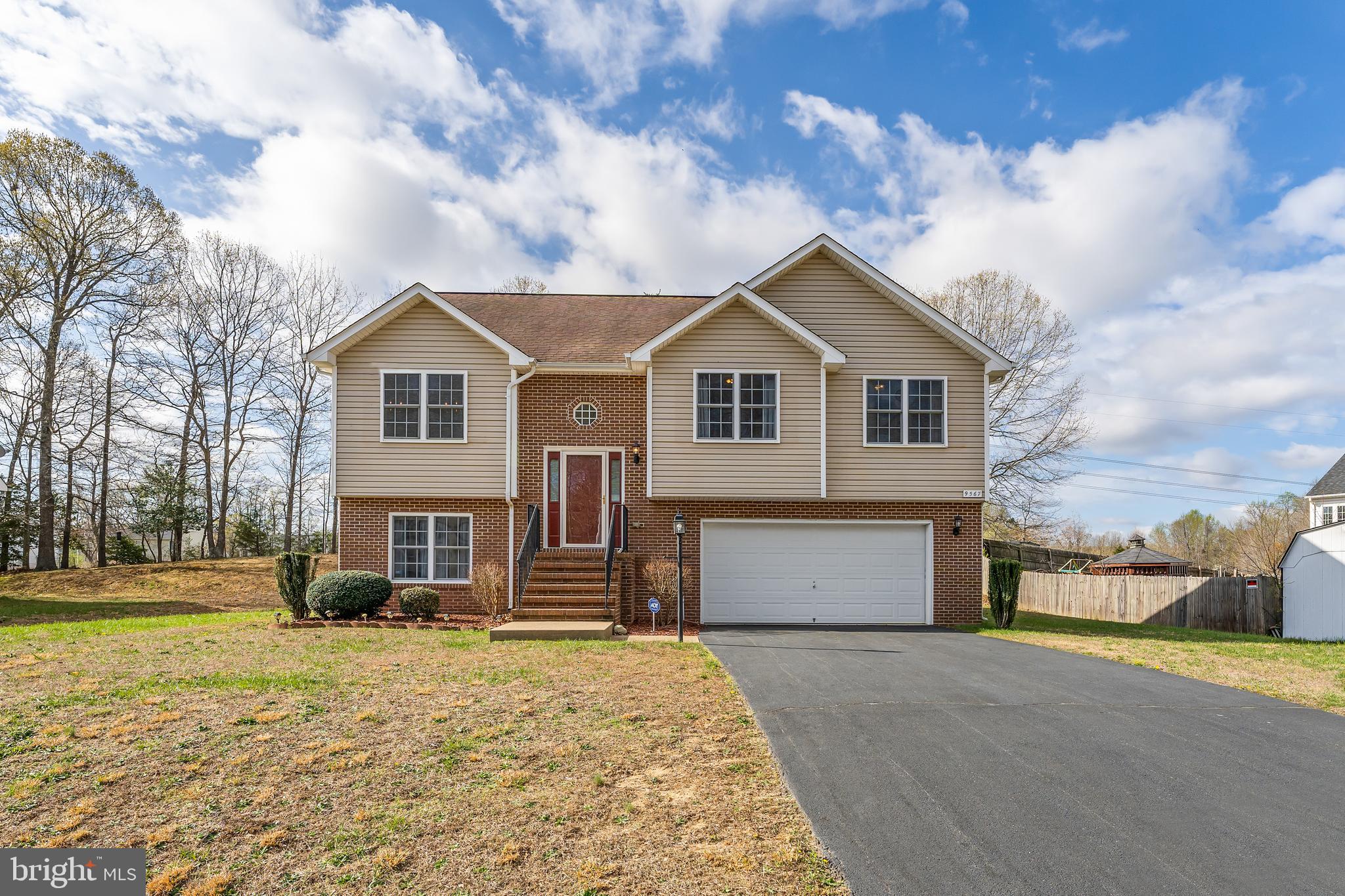 WENDOVER SQUARE - Residential